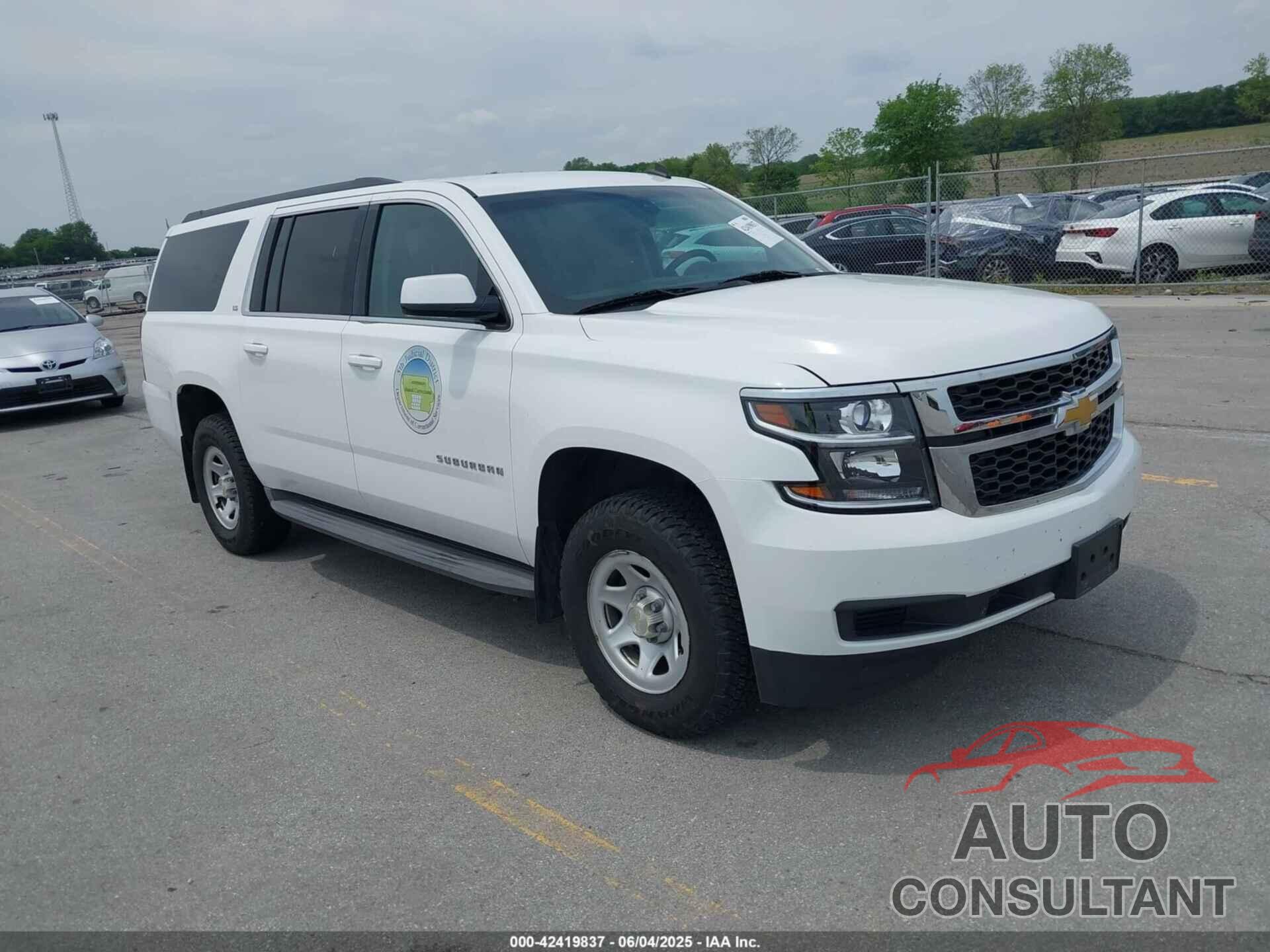 CHEVROLET SUBURBAN 1500 2015 - 1GNSK5EC8FR162957
