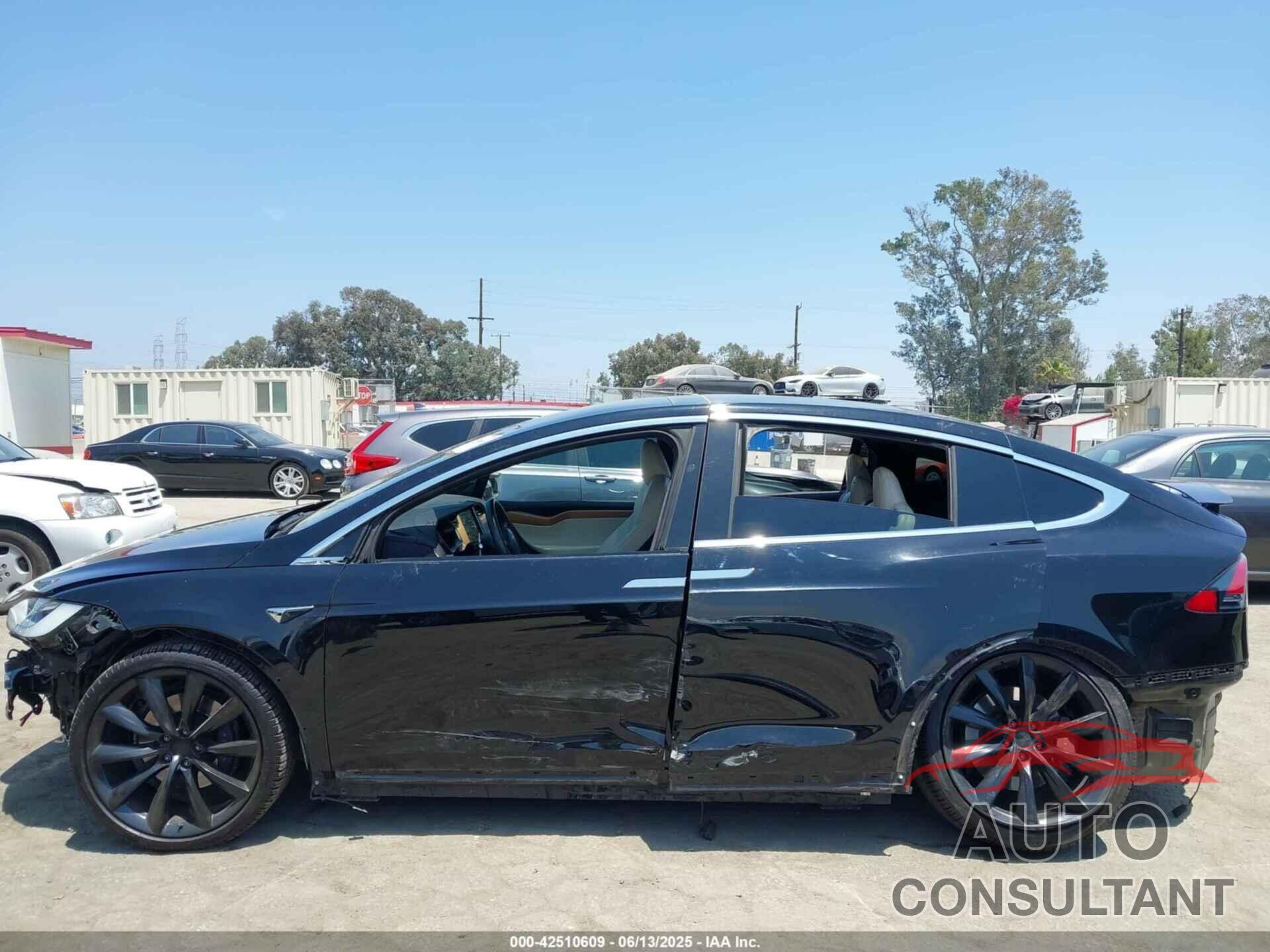 TESLA MODEL X 2020 - 5YJXCAE28LF248332