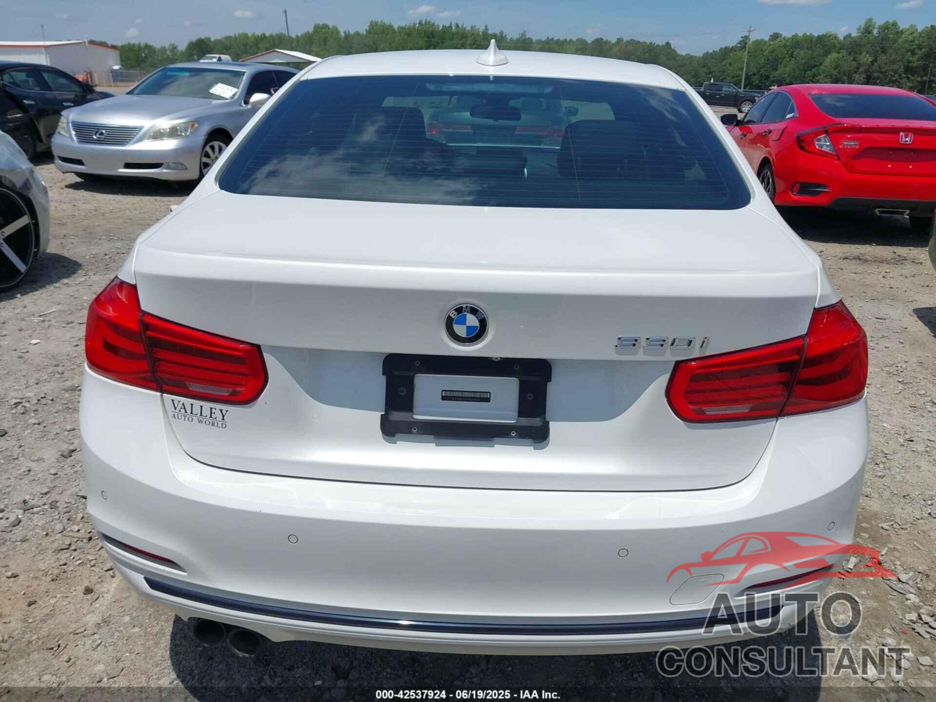 BMW 330I 2018 - WBA8B9G55JNU98085