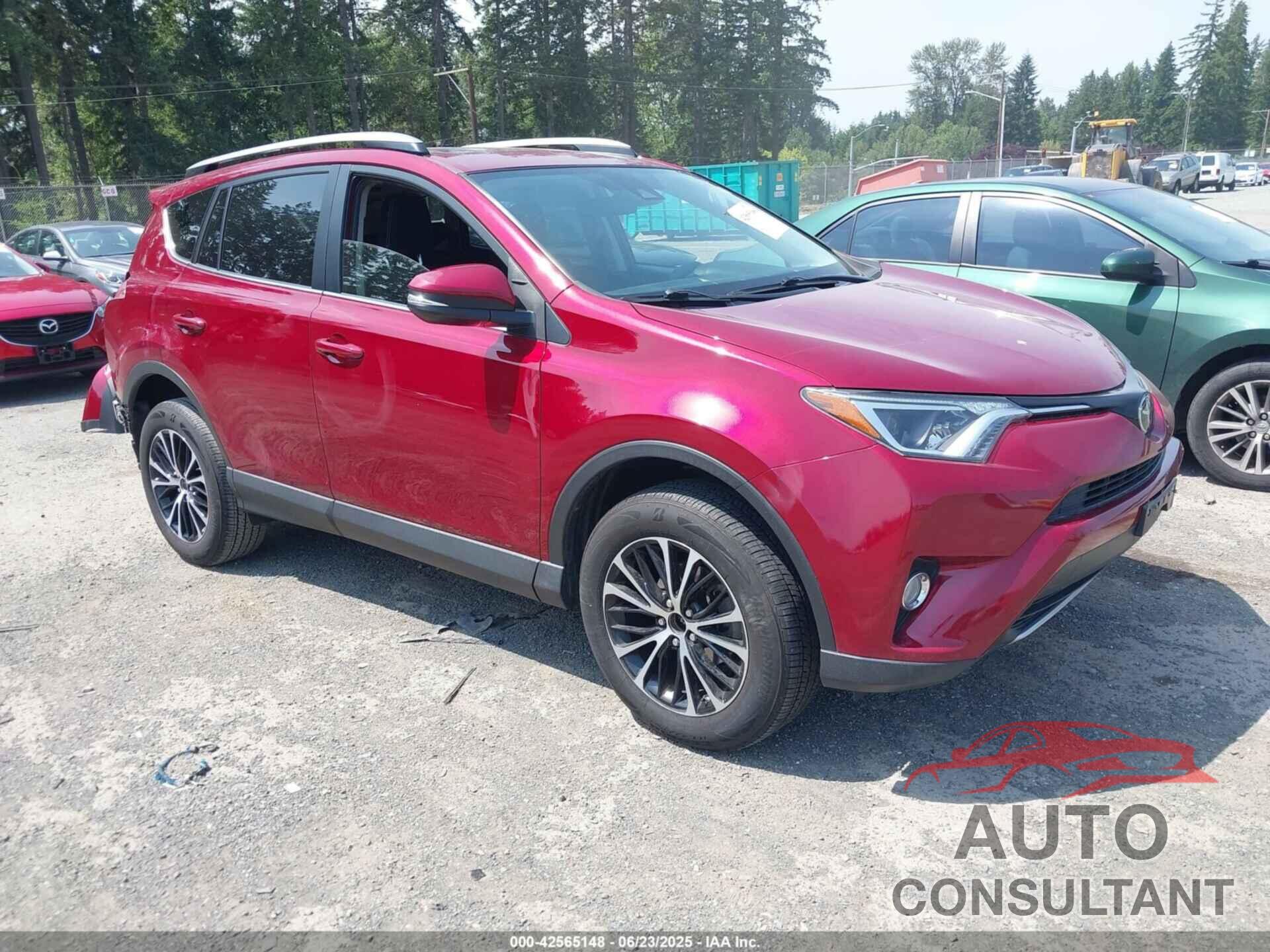 TOYOTA RAV4 2018 - JTMRFREV1JD229960