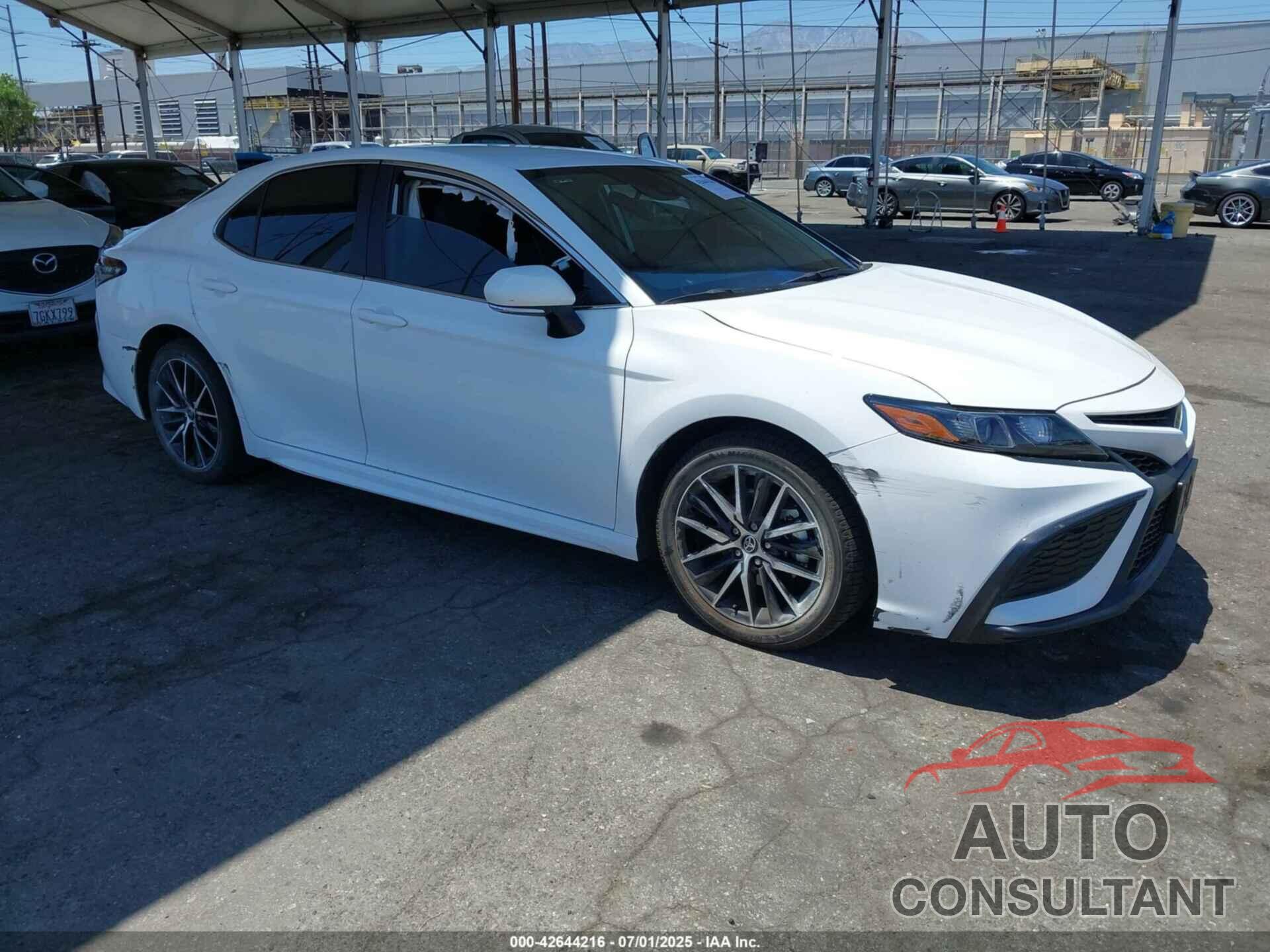 TOYOTA CAMRY 2024 - 4T1G11AK8RU885972