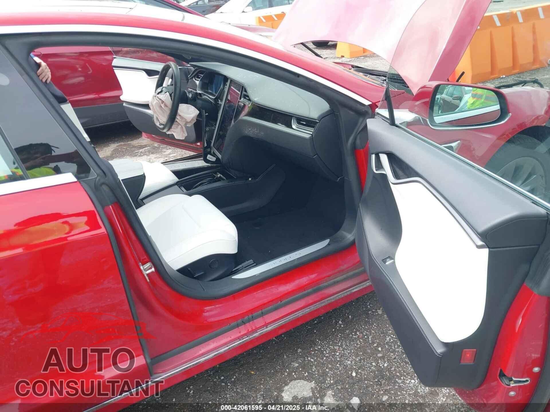 TESLA MODEL S 2018 - 5YJSA1E21JF275546