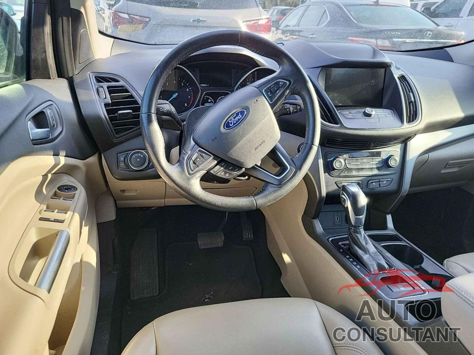 FORD ESCAPE 2019 - 1FMCU9HD6KUB82422