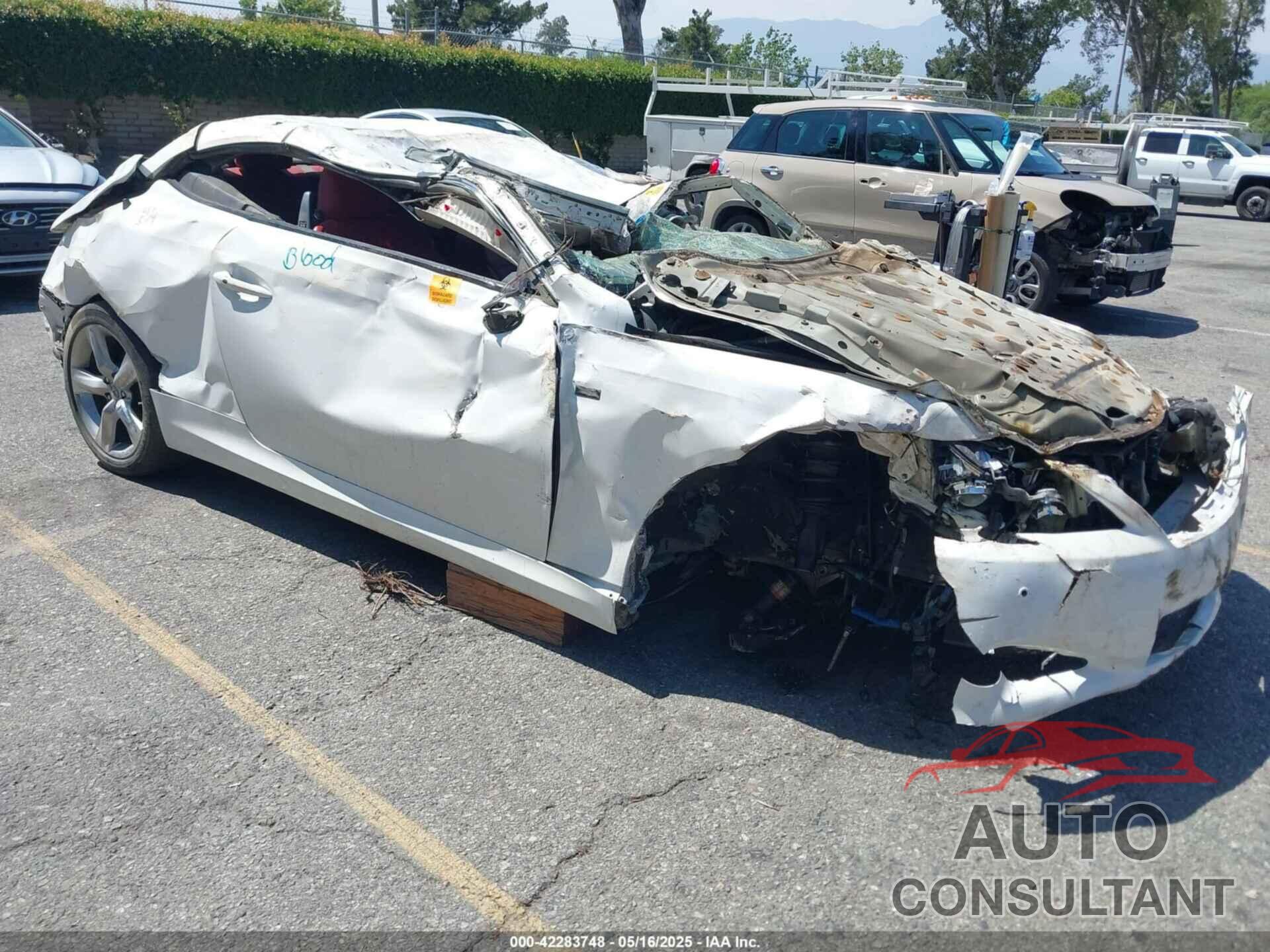 LEXUS IS 350C 2014 - JTHFE2C25E2510620