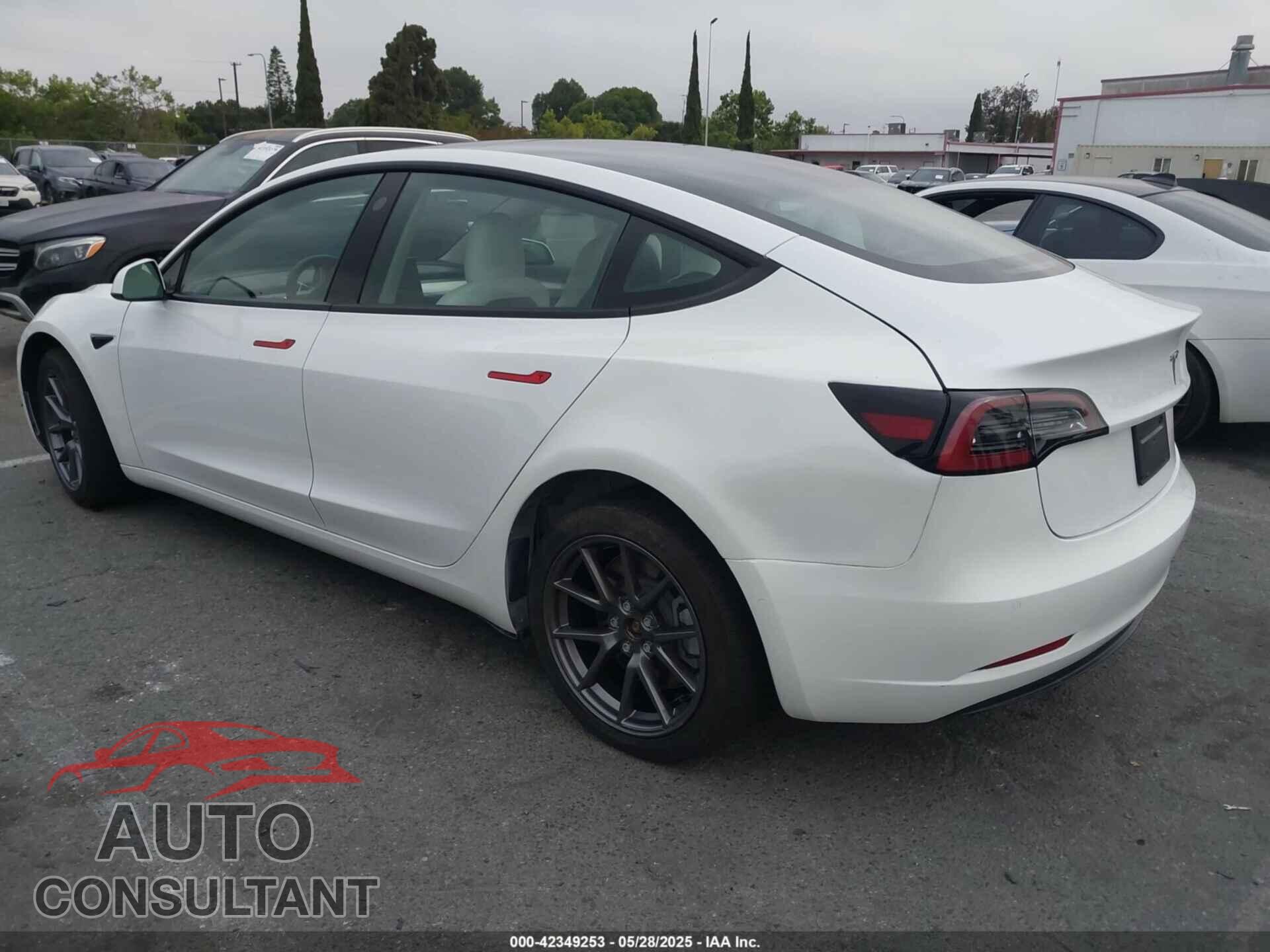 TESLA MODEL 3 2022 - 5YJ3E1EA5NF251126