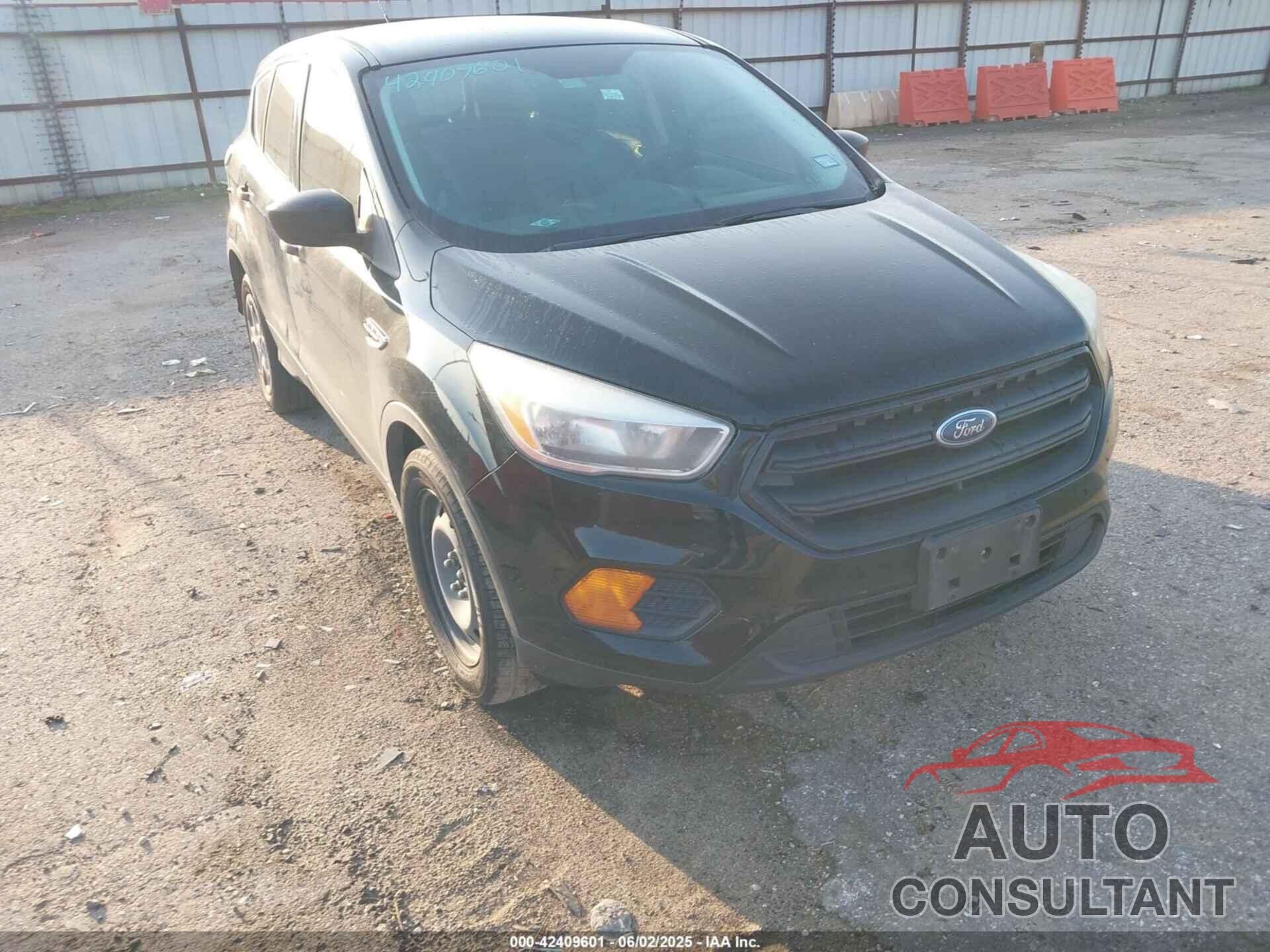 FORD ESCAPE 2017 - 1FMCU0F7XHUA13358