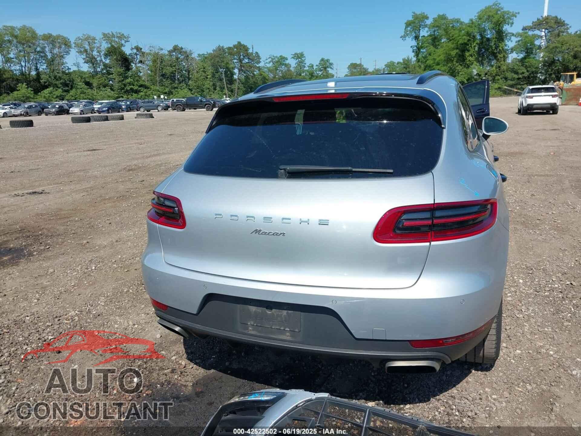 PORSCHE MACAN 2018 - WP1AA2A59JLB04041