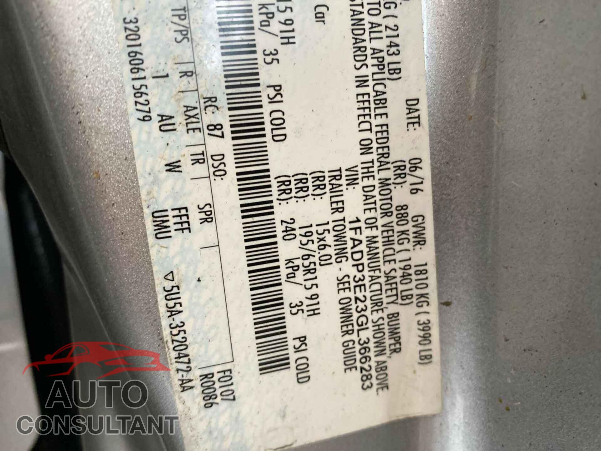 FORD FOCUS 2016 - 1FADP3E23GL366283