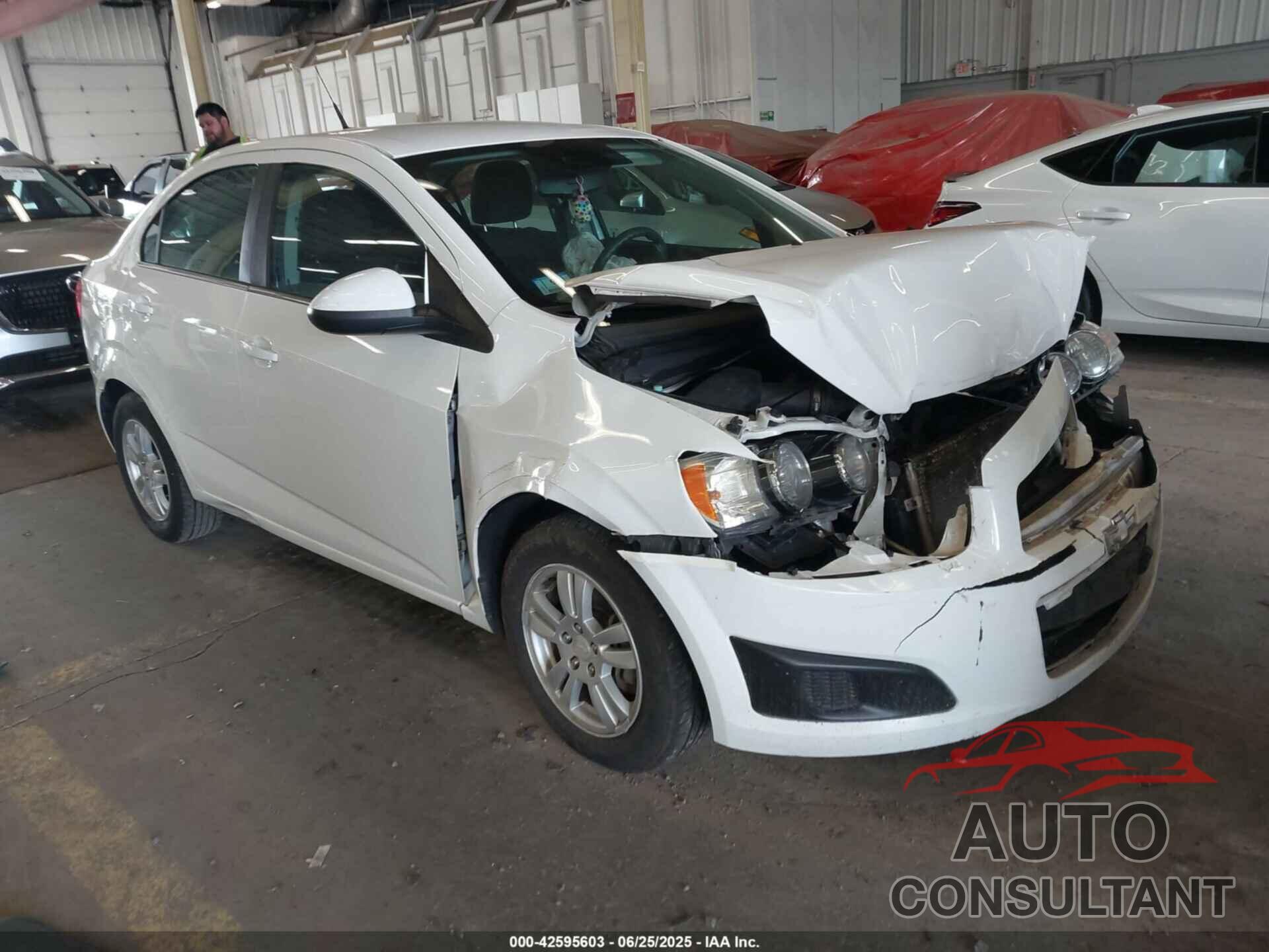CHEVROLET SONIC 2014 - 1G1JC5SB6E4146872