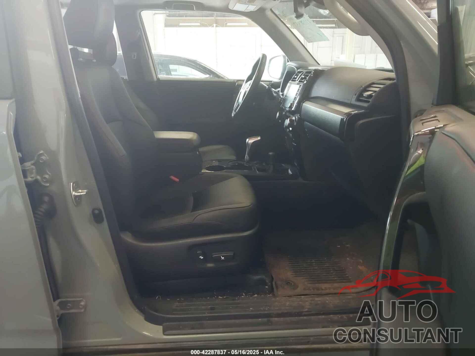 TOYOTA 4RUNNER 2023 - JTERU5JR5P6200817