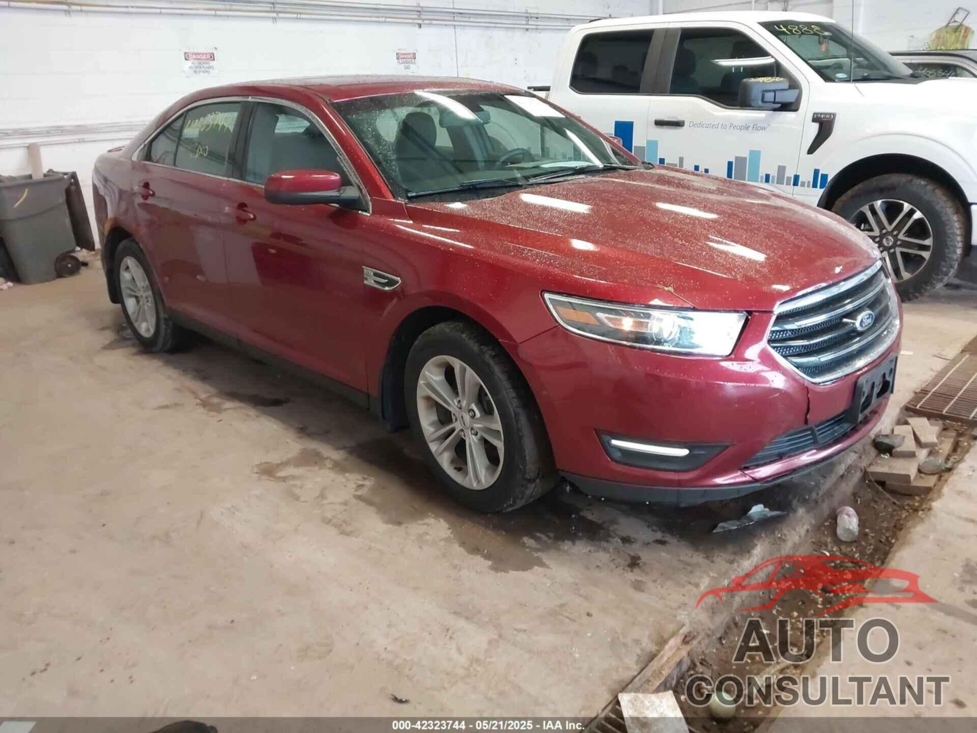 FORD TAURUS 2015 - 1FAHP2E82FG124009