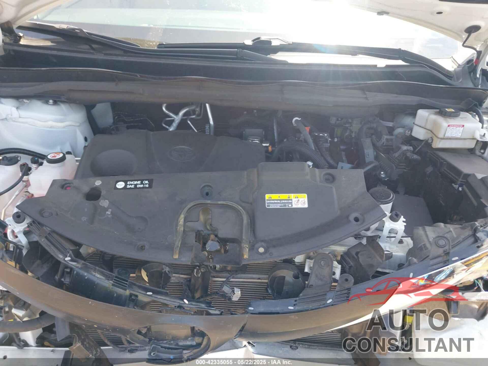 TOYOTA SIENNA 2021 - 5TDJRKEC8MS032240