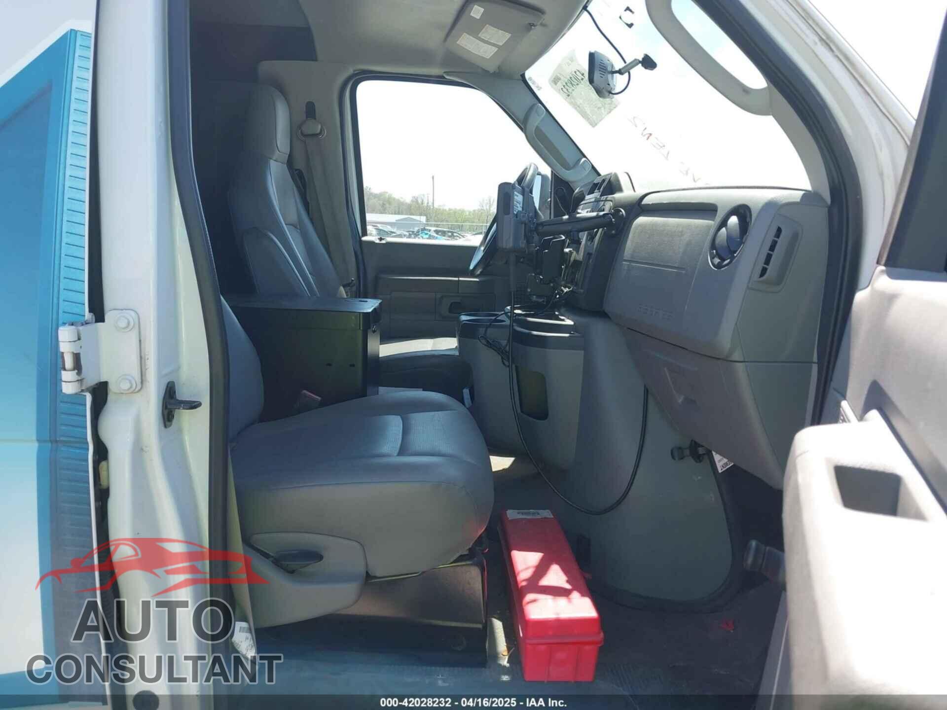 FORD E-150 2014 - 1FTNE1EL7EDB06431