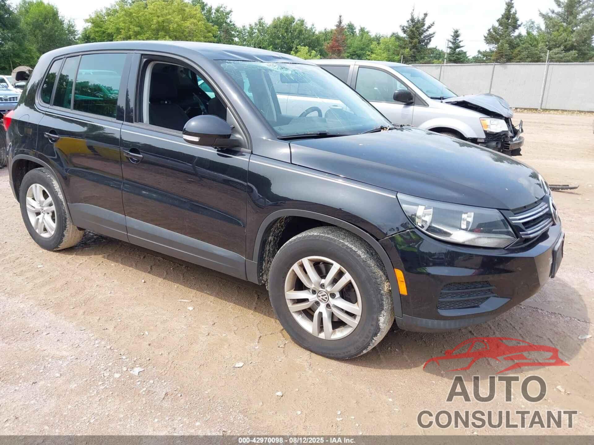 VOLKSWAGEN TIGUAN 2013 - WVGBV7AX2DW520777