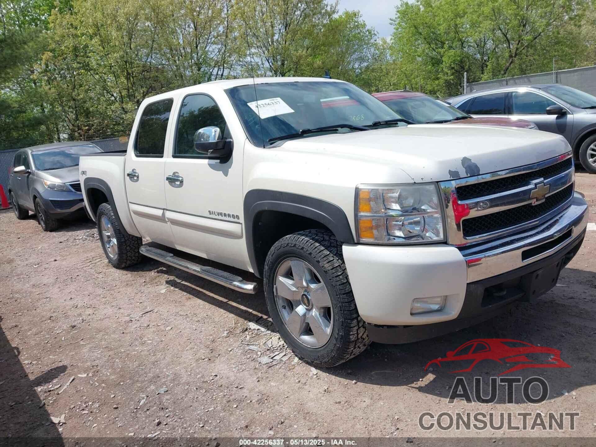 CHEVROLET SILVERADO 1500 2011 - 3GCPKSE32BG219192