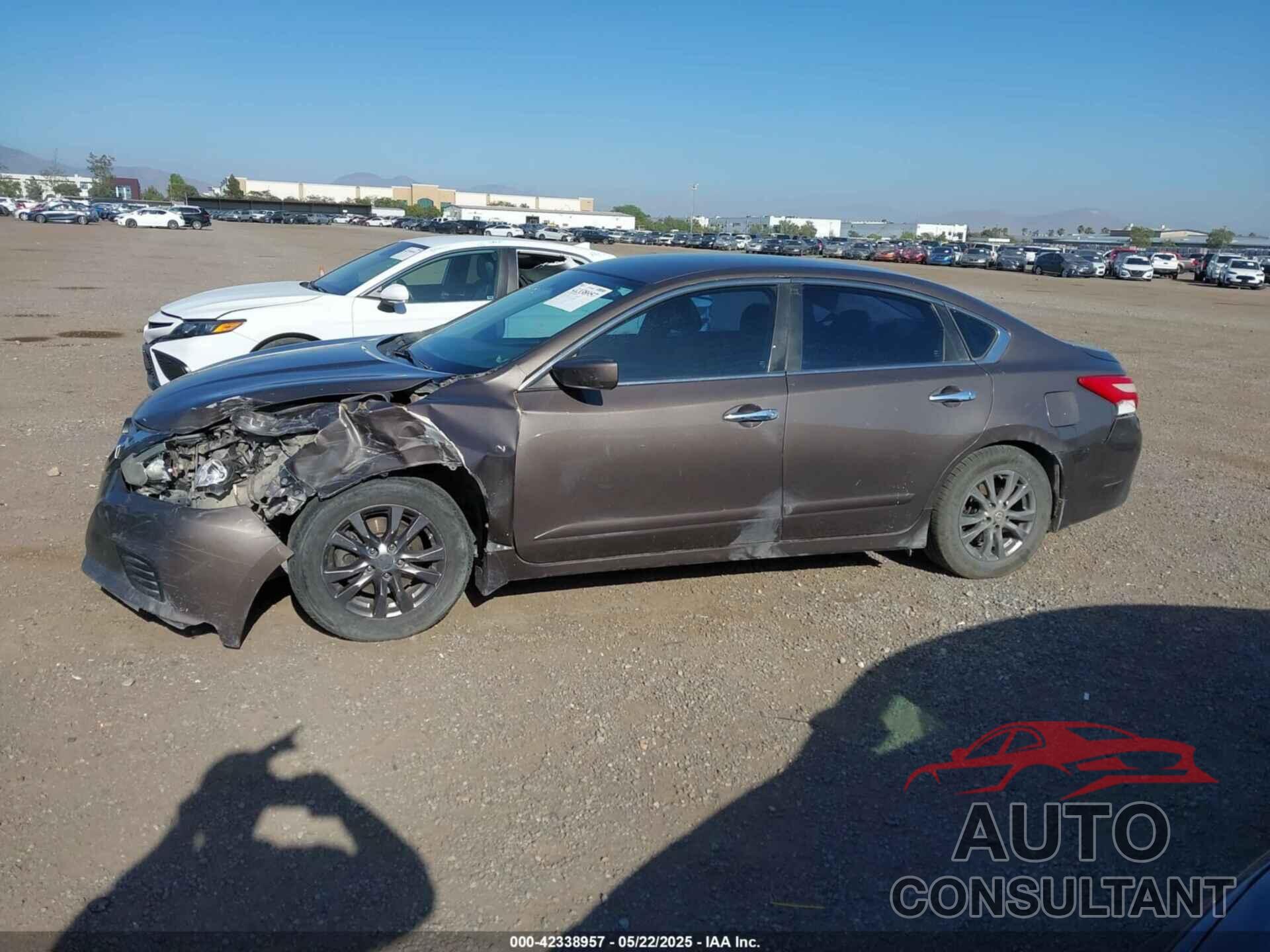 NISSAN ALTIMA 2017 - 1N4AL3AP3HN328798