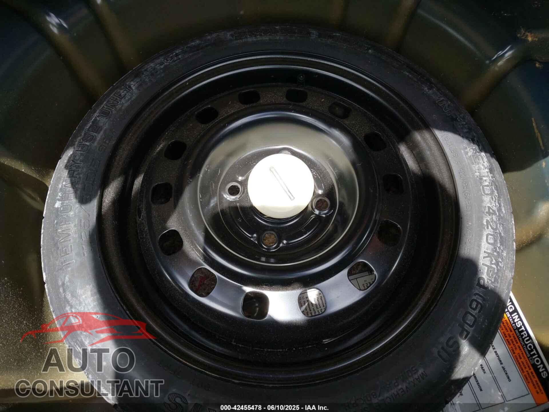 FORD FOCUS 2009 - 1FAHP34N49W213118