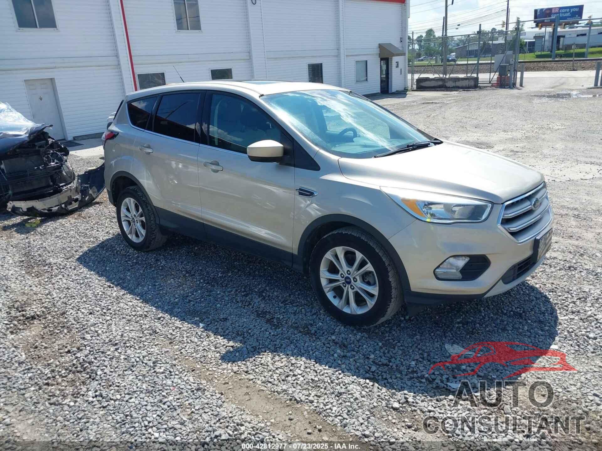 FORD ESCAPE 2017 - 1FMCU9GD7HUD24481