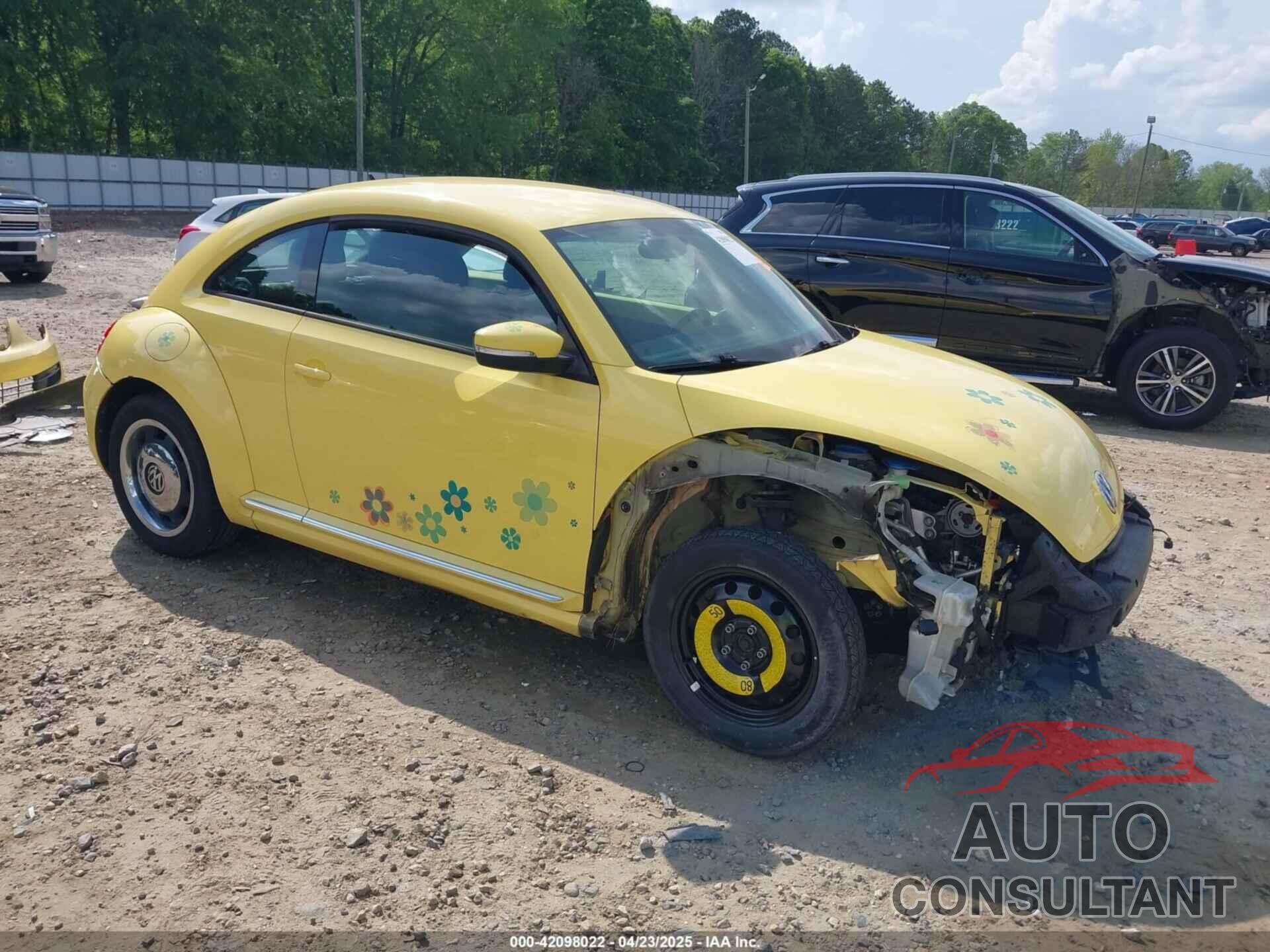 VOLKSWAGEN BEETLE 2012 - 3VWJX7AT8CM636360