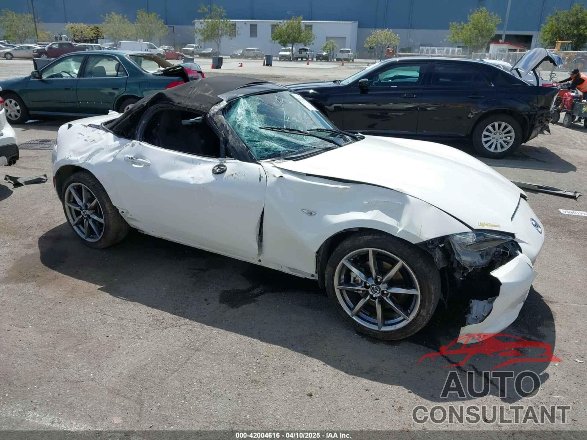MAZDA MX-5 MIATA 2022 - JM1NDAD71N0508928