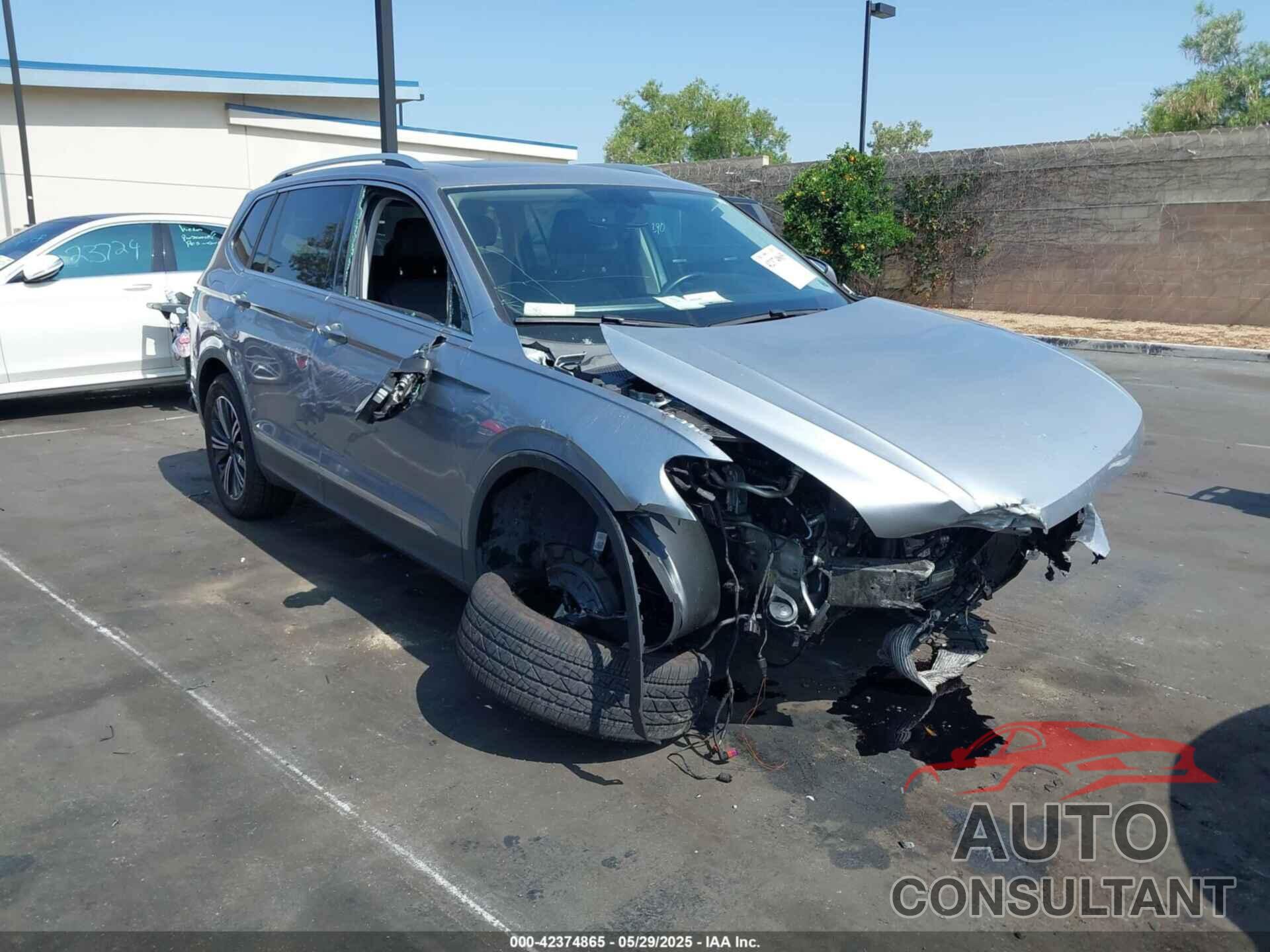 VOLKSWAGEN TIGUAN 2019 - 3VV3B7AX2KM118001
