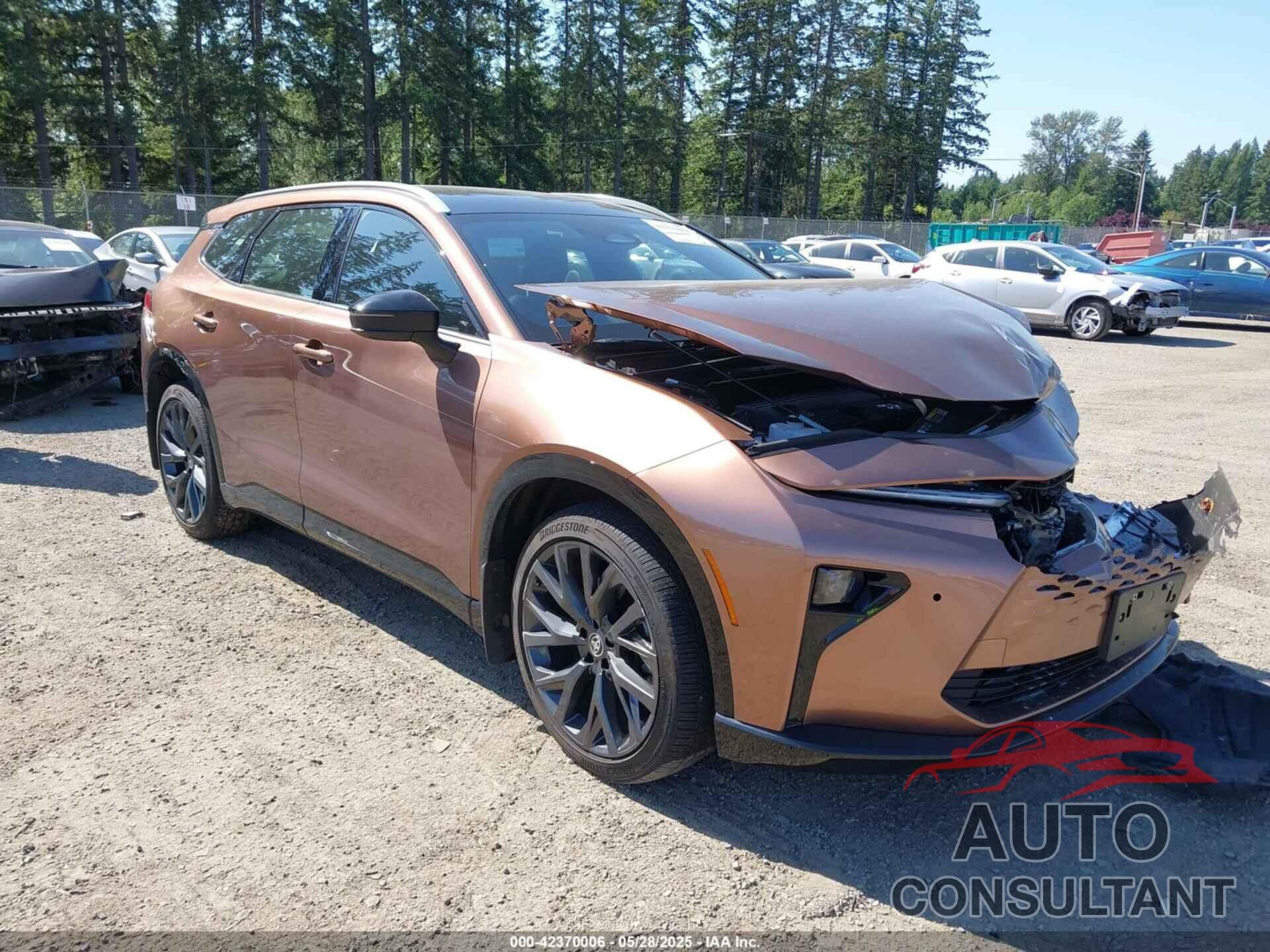 TOYOTA CROWN SIGNIA 2025 - JTDACAAJ4S3009438