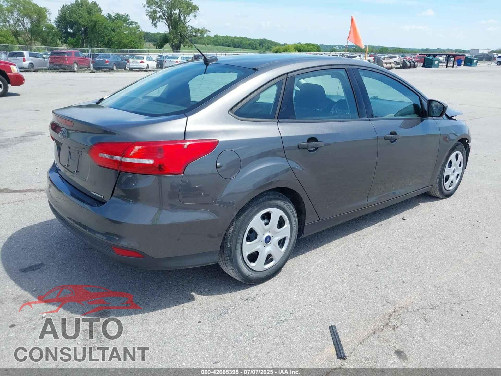 FORD FOCUS 2016 - 1FADP3E28GL208814
