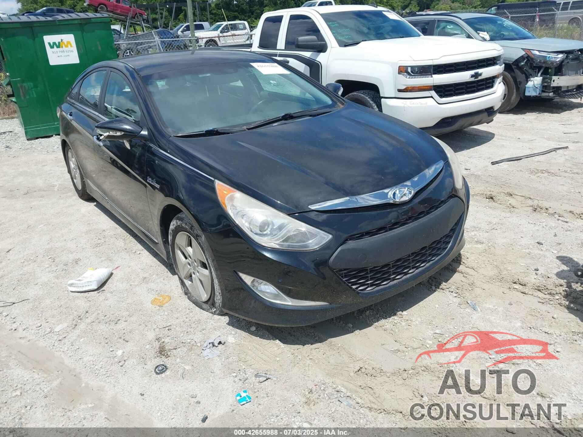 HYUNDAI SONATA HYBRID 2012 - KMHEC4A47CA032007