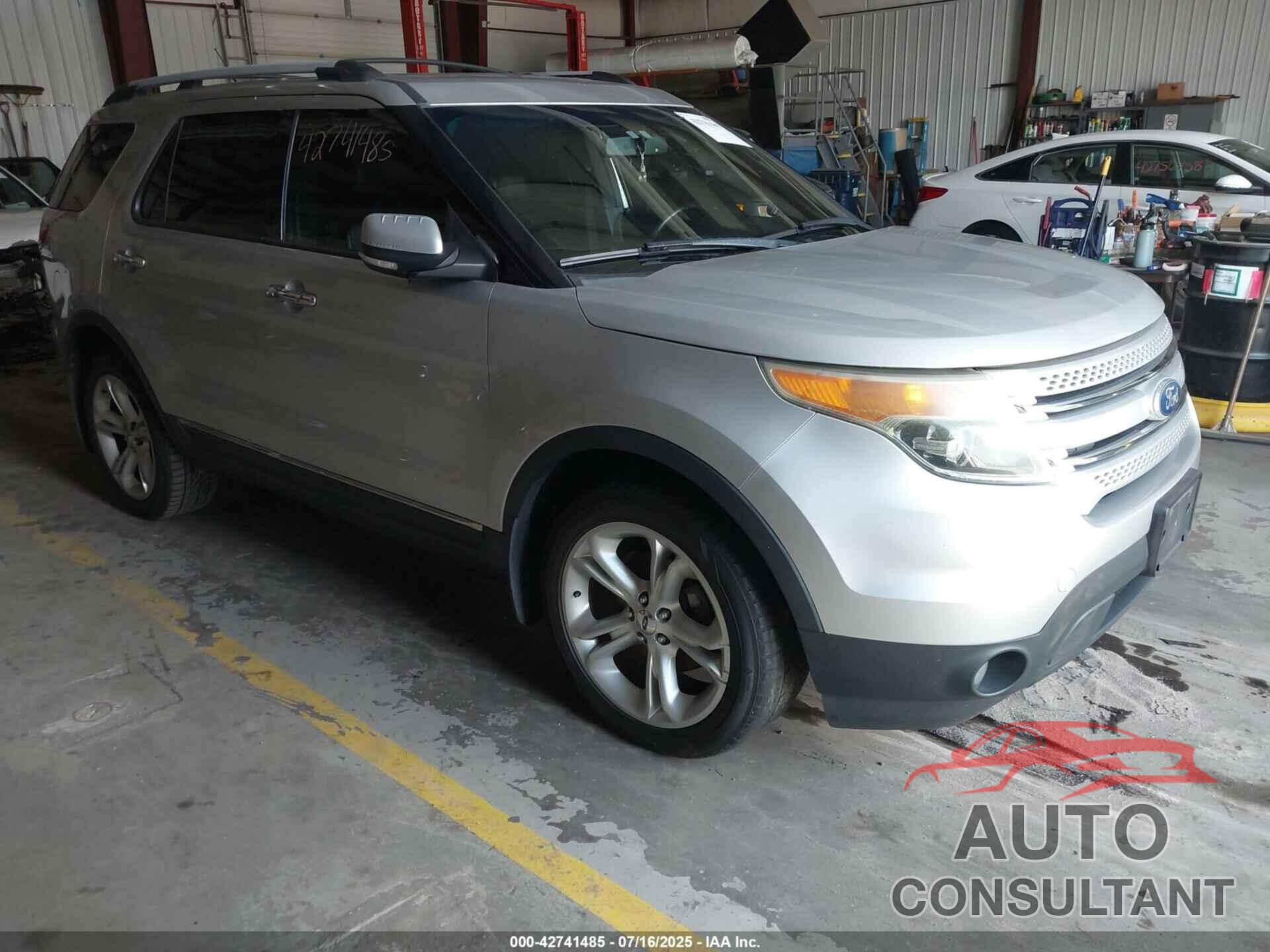 FORD EXPLORER 2011 - 1FMHK8F84BGA13316
