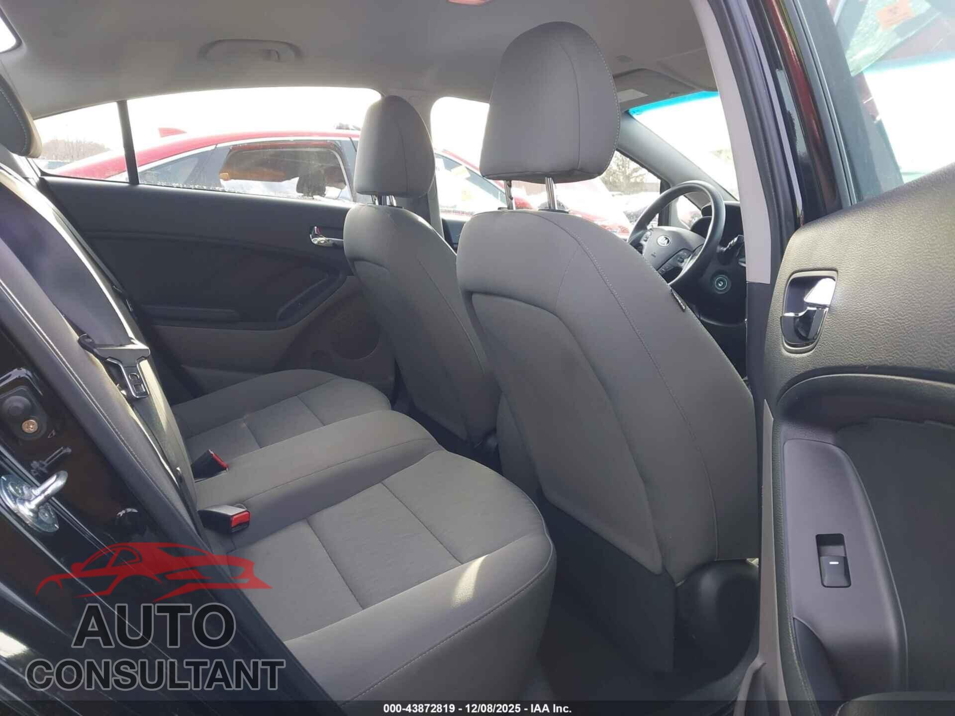 KIA FORTE 2015 - KNAFK4A67F5260760