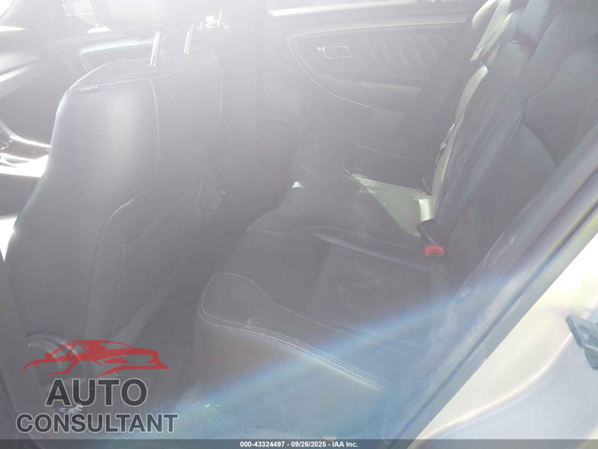 FORD TAURUS 2015 - 1FAHP2E86FG130248