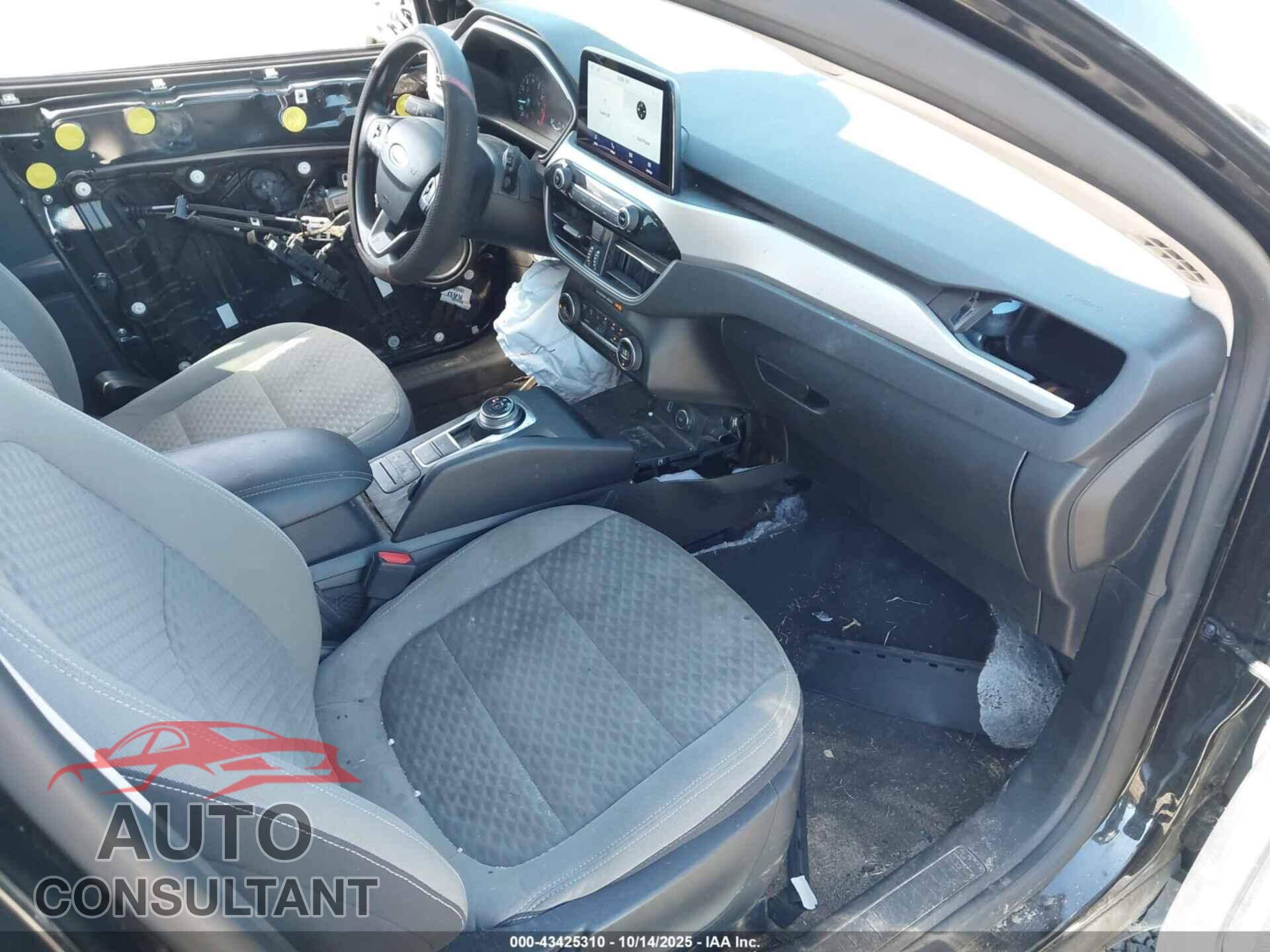 FORD ESCAPE 2020 - 1FMCU9G60LUA70154