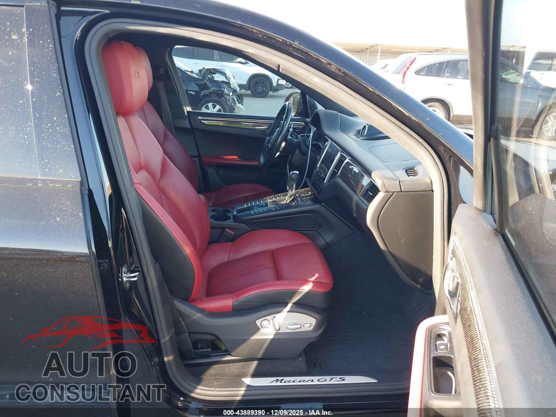 PORSCHE MACAN 2017 - WP1AG2A54HLB53866