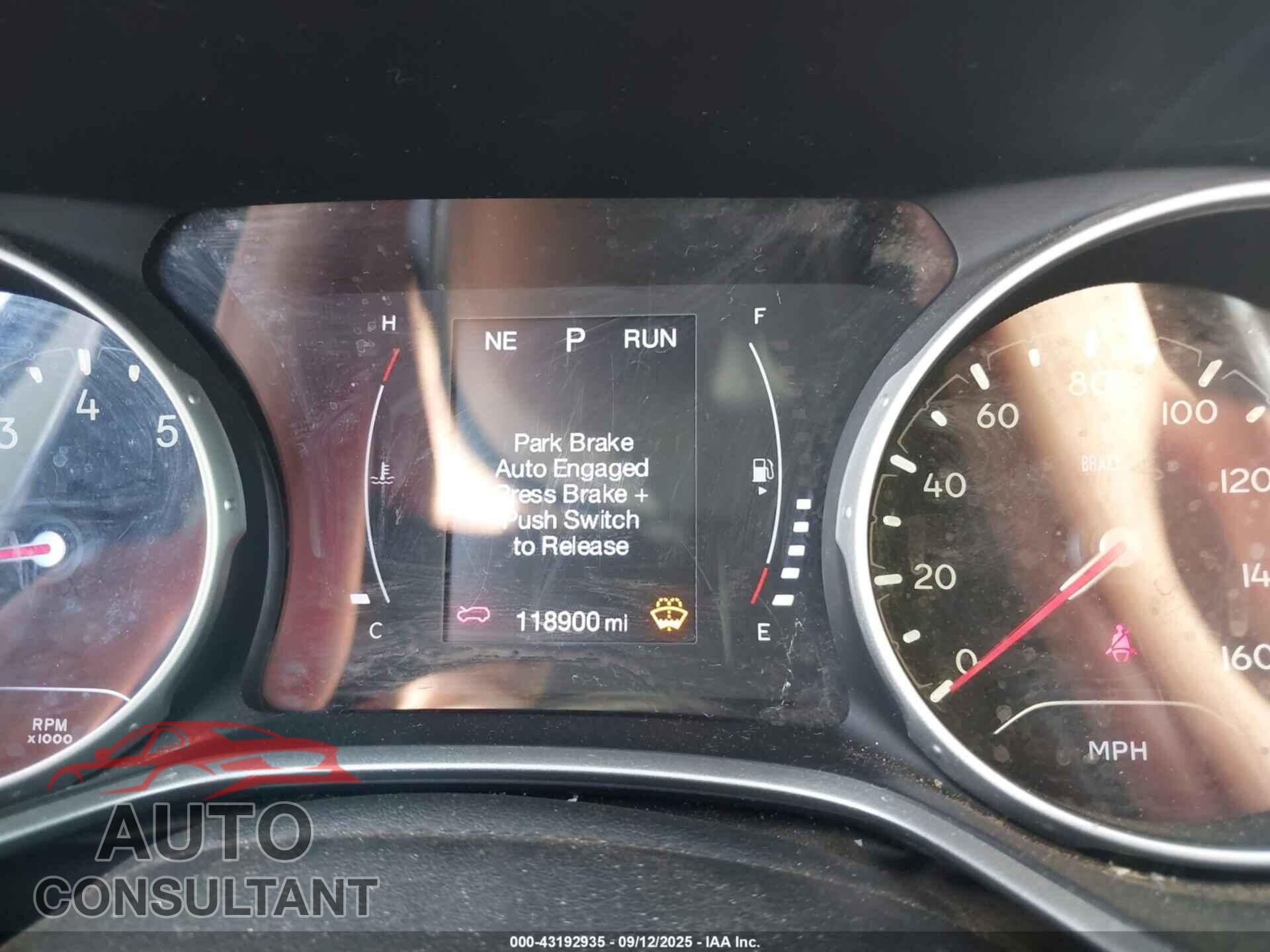 JEEP COMPASS 2018 - 3C4NJDBB3JT155235