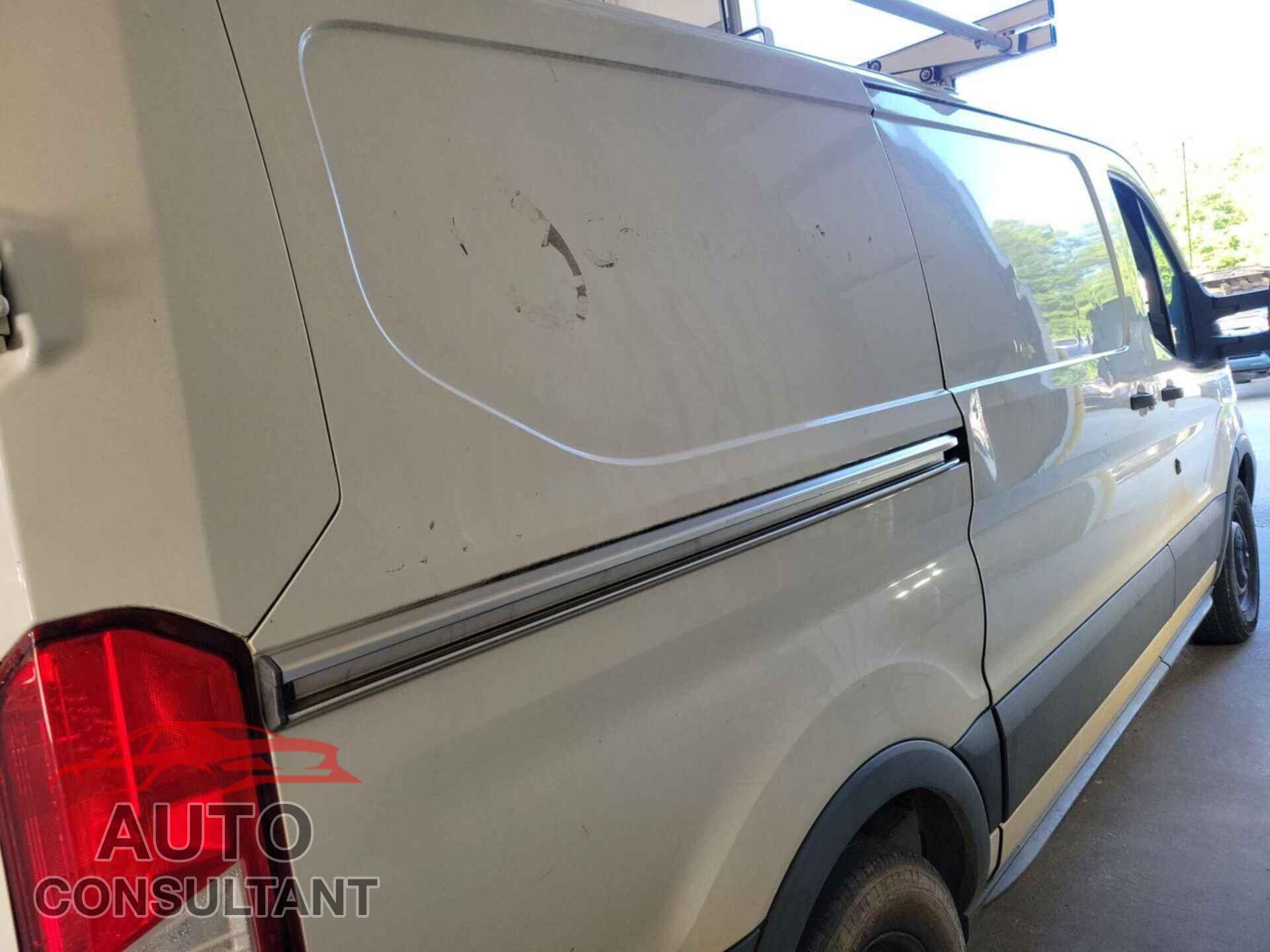 FORD TRANSIT 2017 - 1FTYE1YM2HKB12820