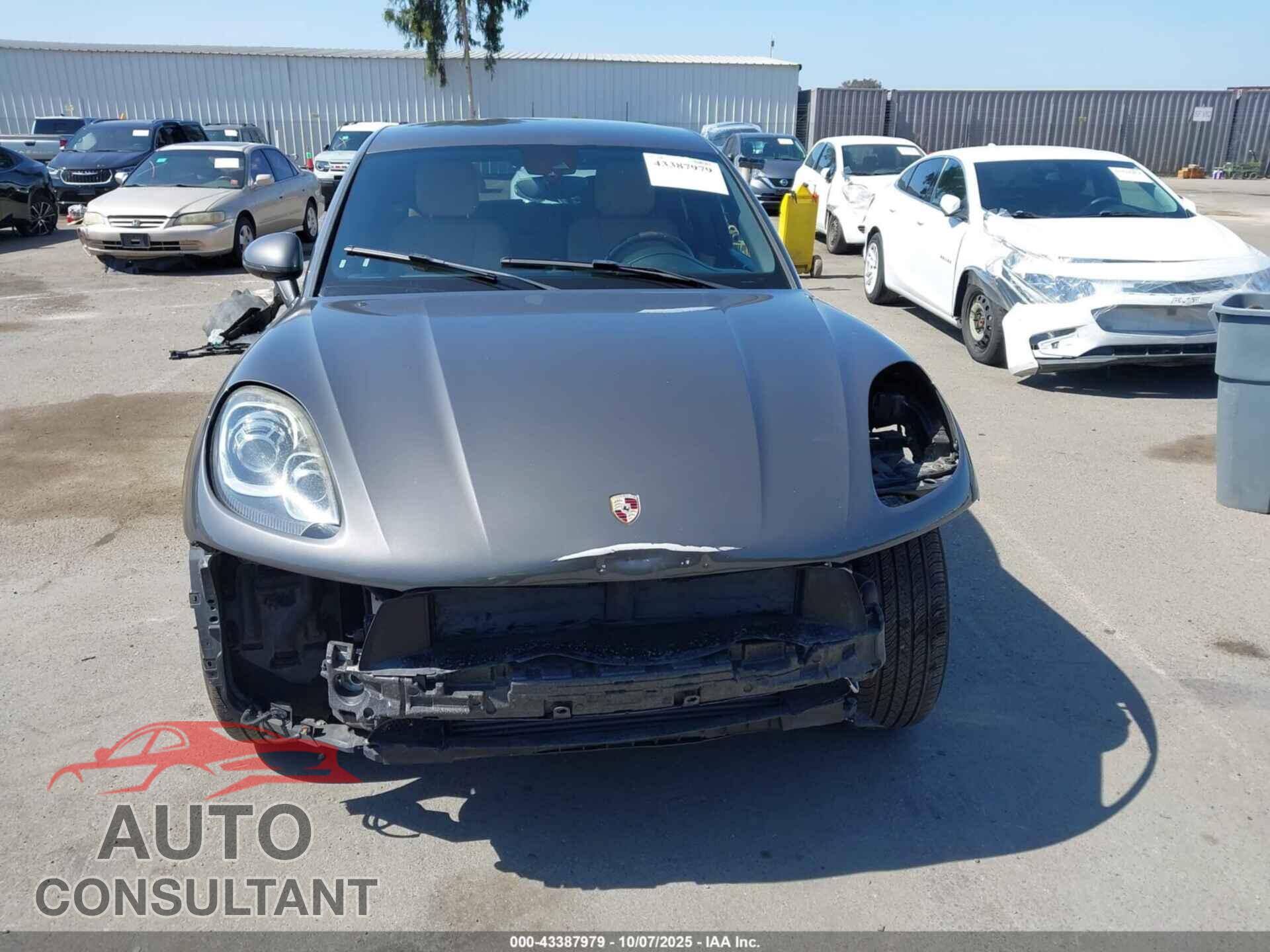 PORSCHE MACAN 2018 - WP1AA2A51JLB03949