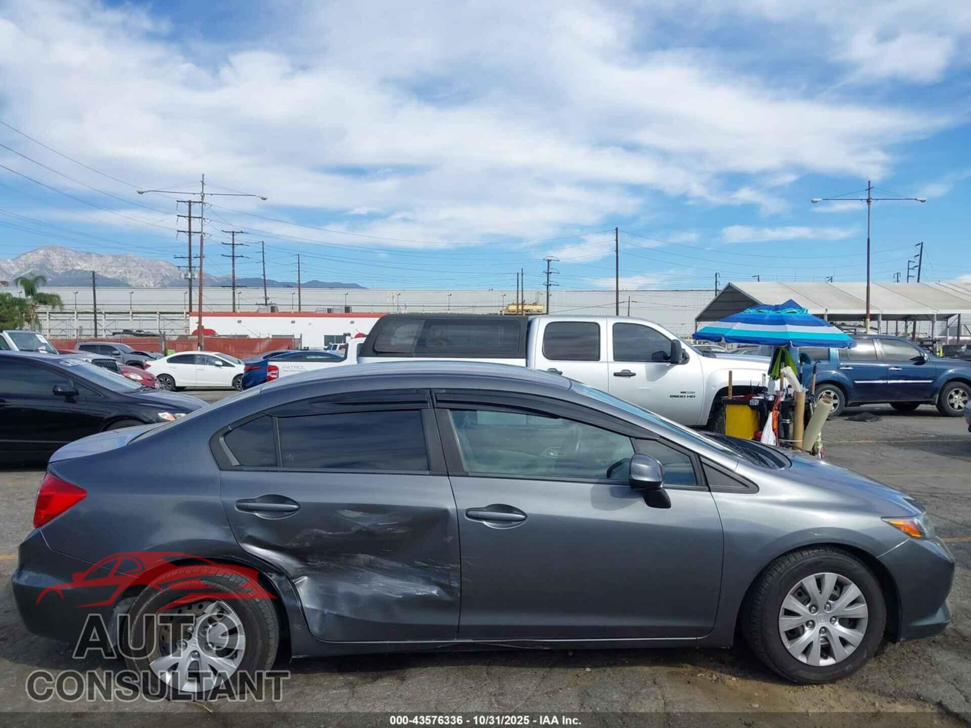 HONDA CIVIC 2012 - 19XFB2F54CE351072