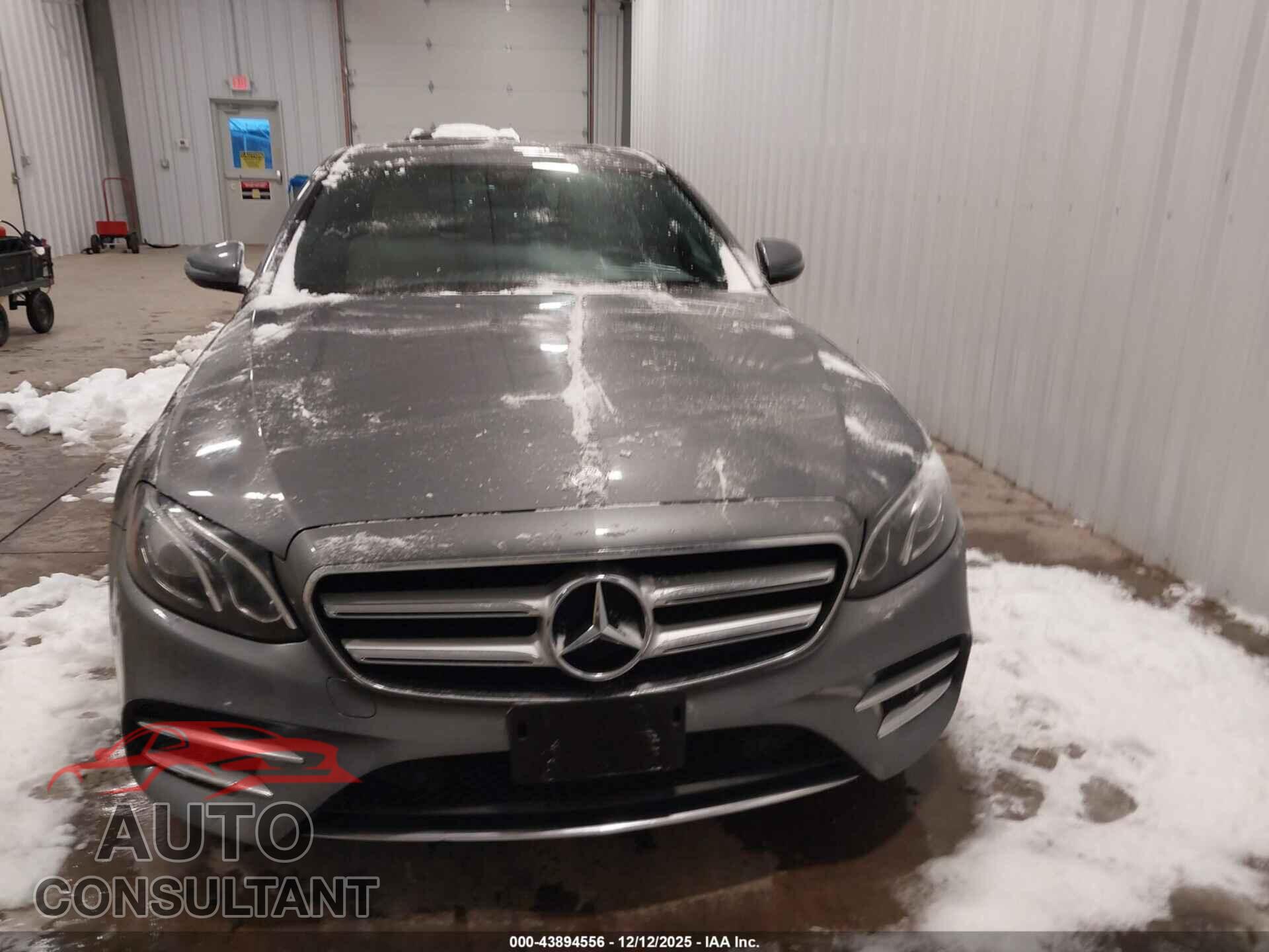MERCEDES-BENZ E 300 2017 - WDDZF4KB2HA093840