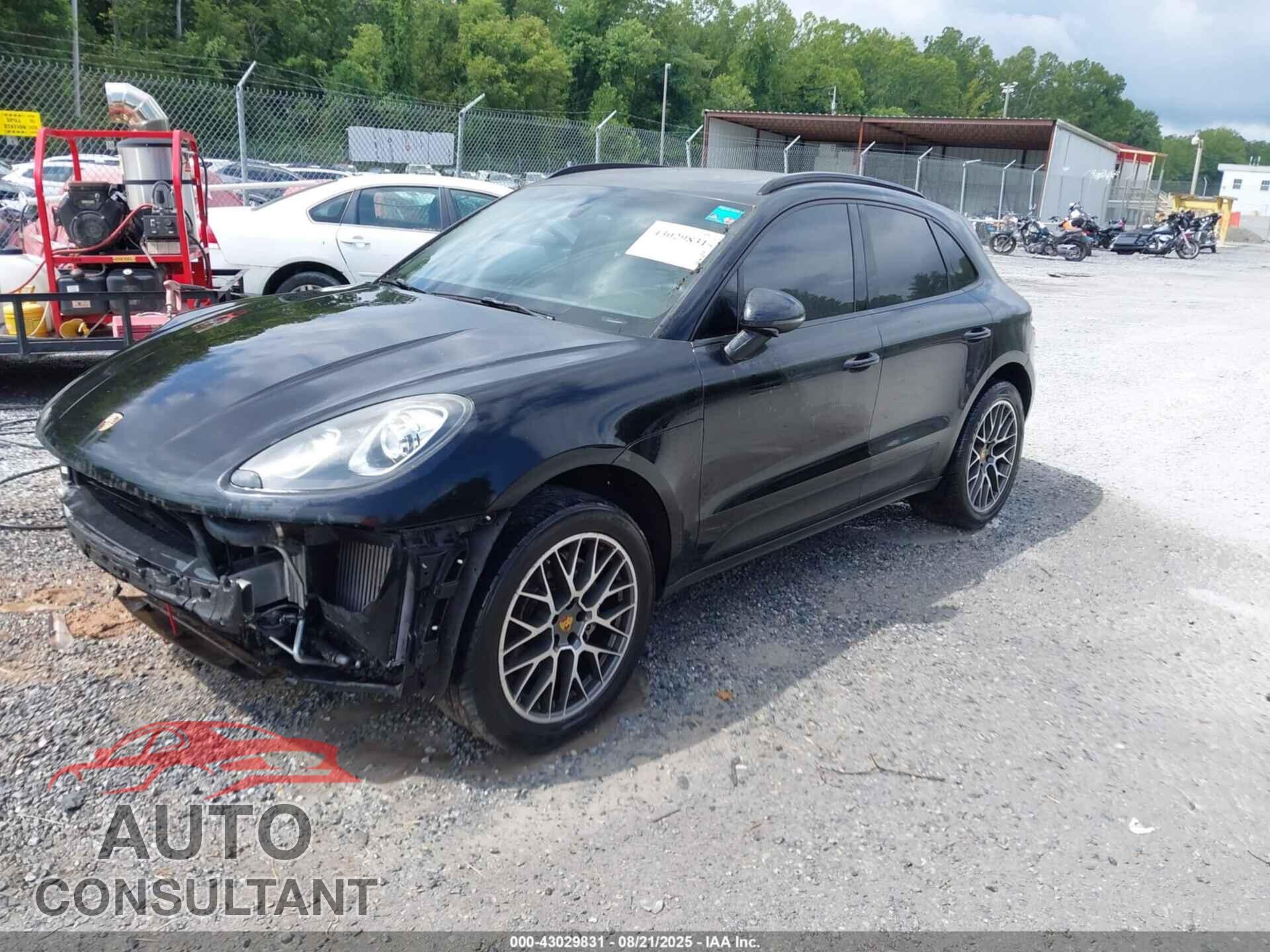 PORSCHE MACAN 2015 - WP1AB2A55FLB69781