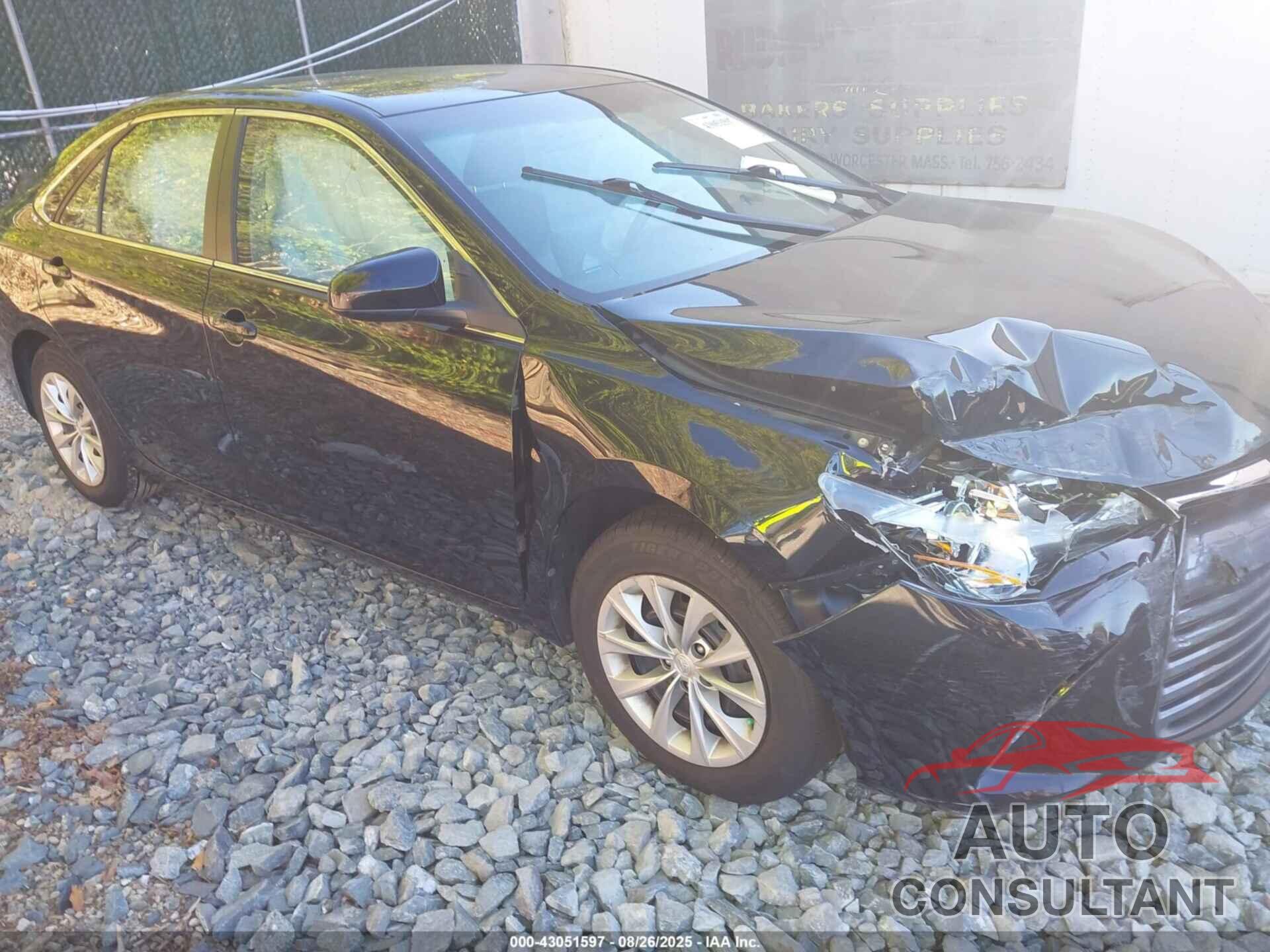 TOYOTA CAMRY 2016 - 4T4BF1FK0GR522394