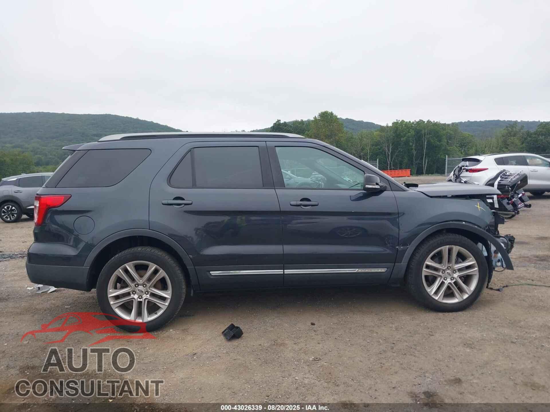 FORD EXPLORER 2017 - 1FM5K8D81HGD09232