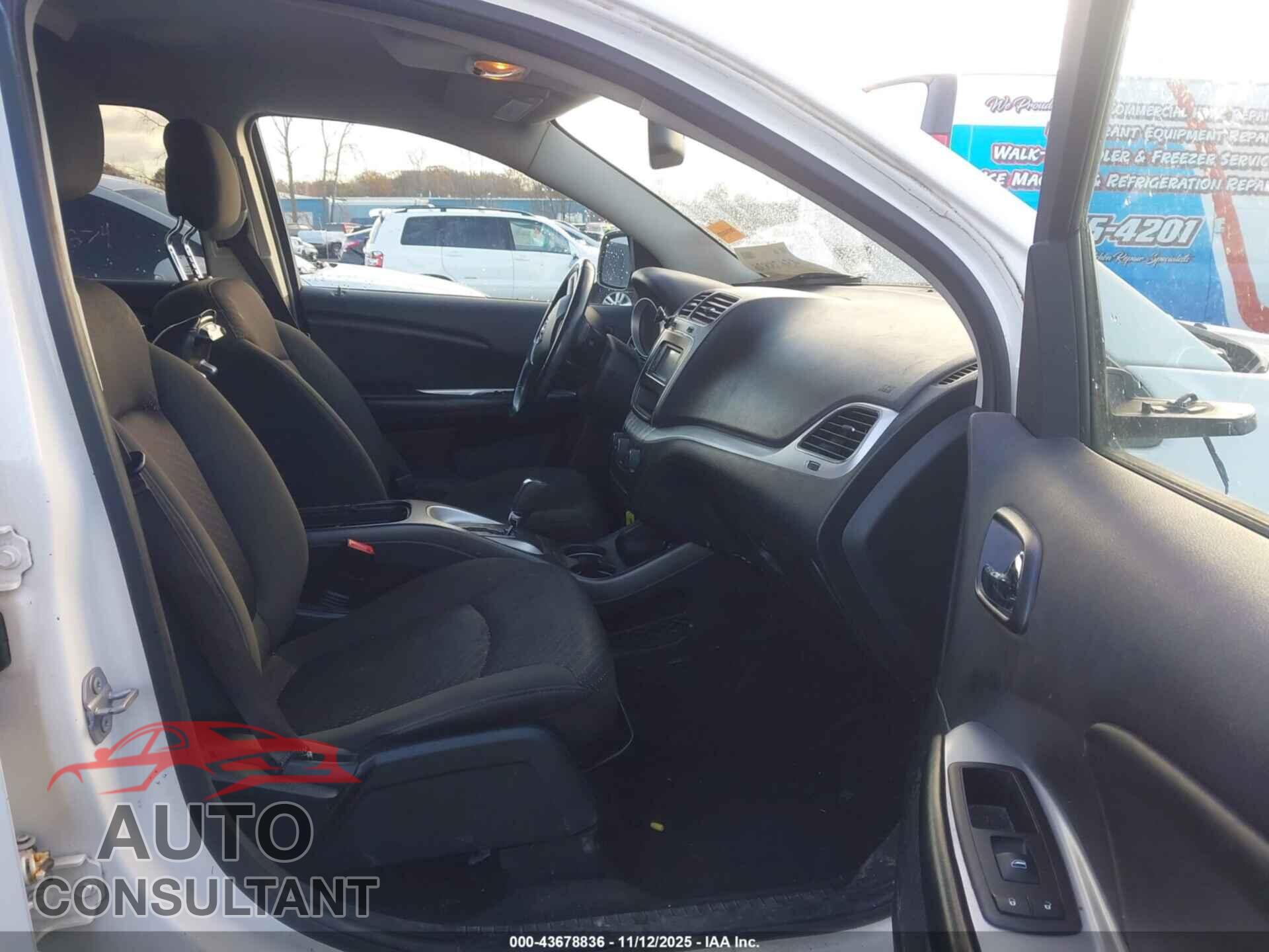 DODGE JOURNEY 2017 - 3C4PDCBB2HT701365