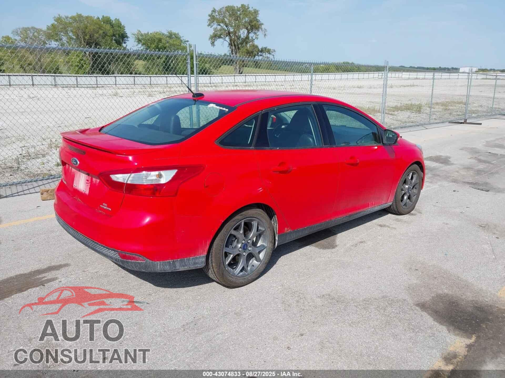 FORD FOCUS 2014 - 1FADP3F27EL258972