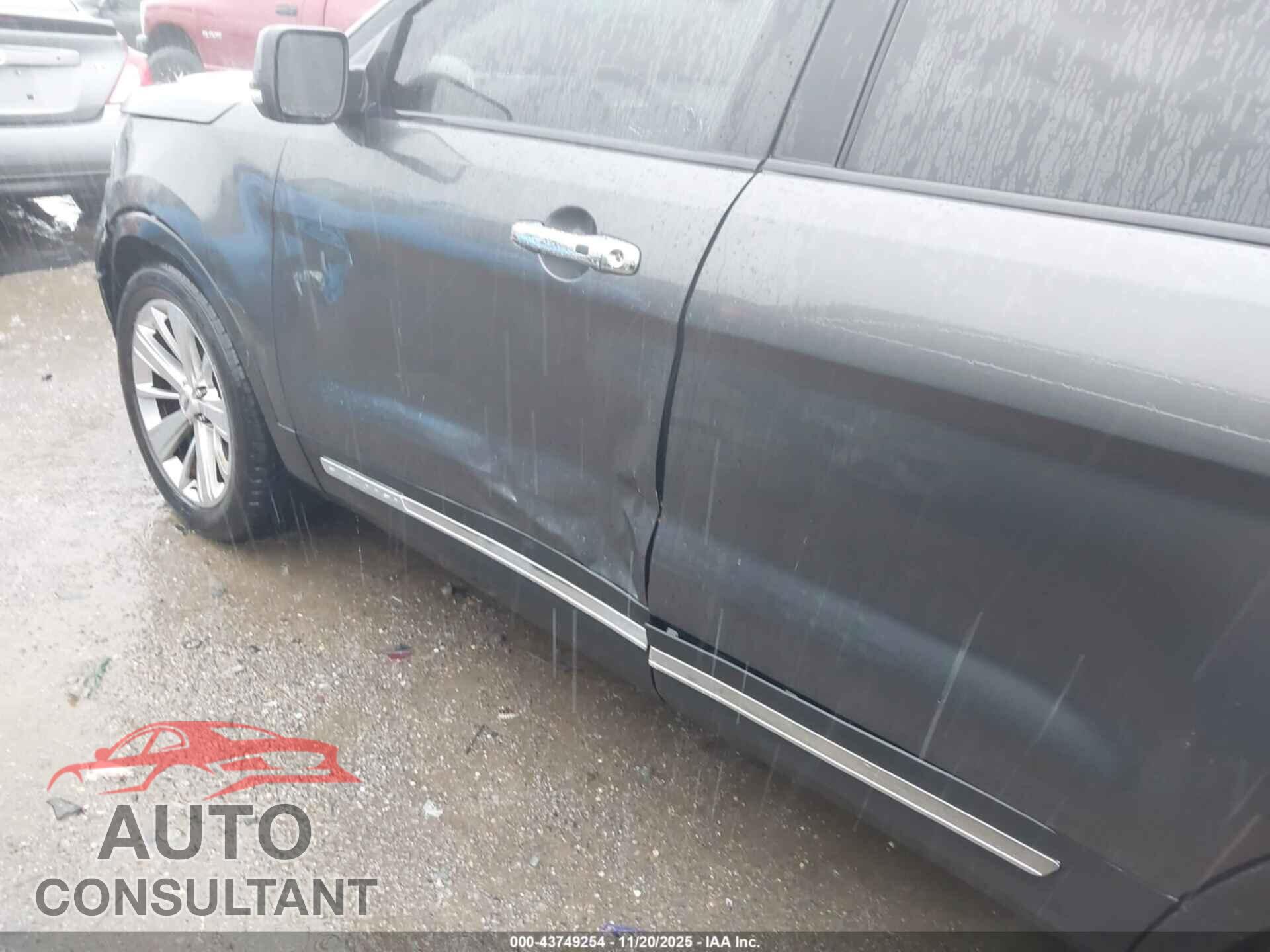 FORD EXPLORER 2019 - 1FM5K7F86KGB21742