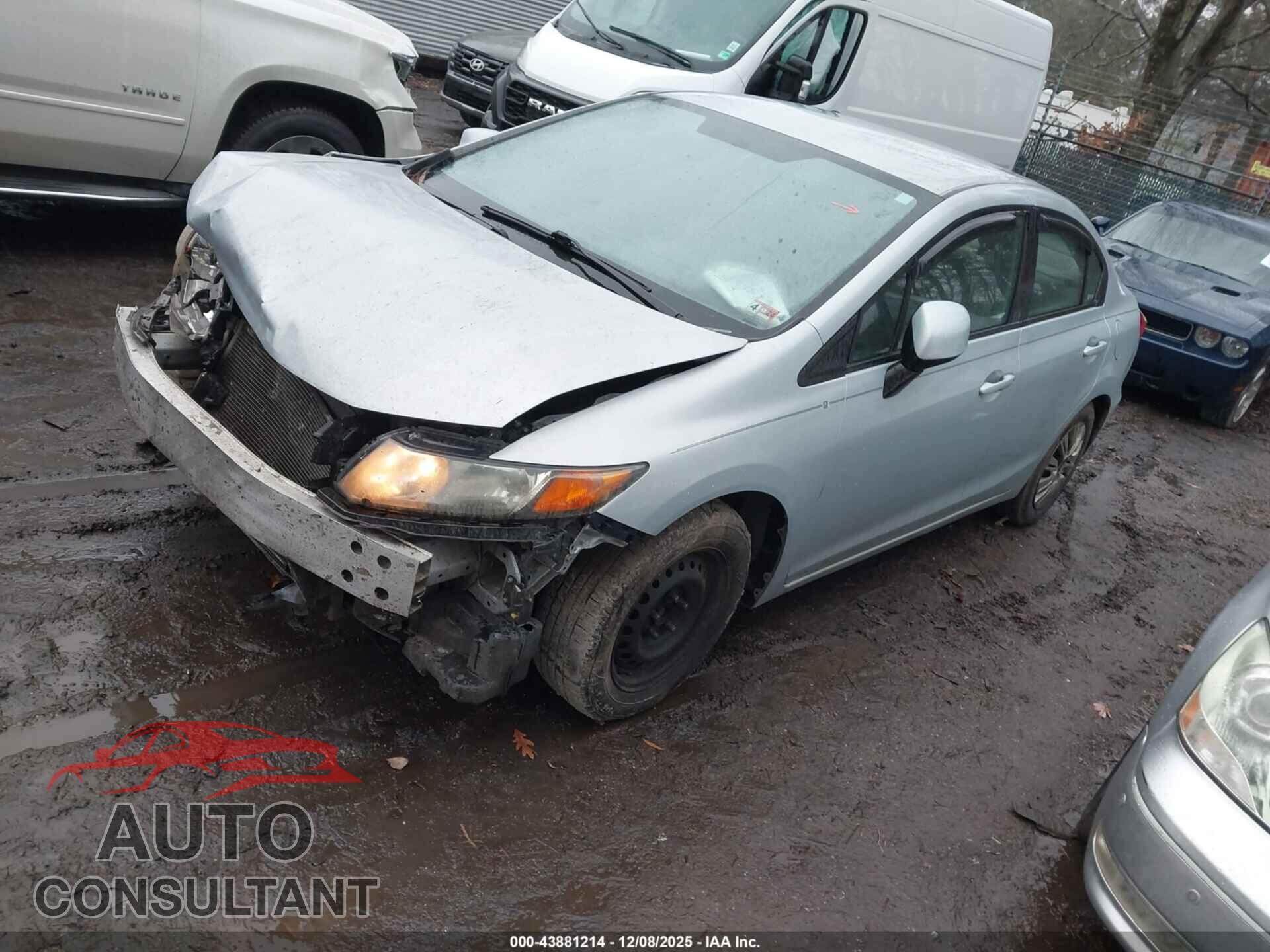 HONDA CIVIC 2012 - 2HGFB2F57CH577080