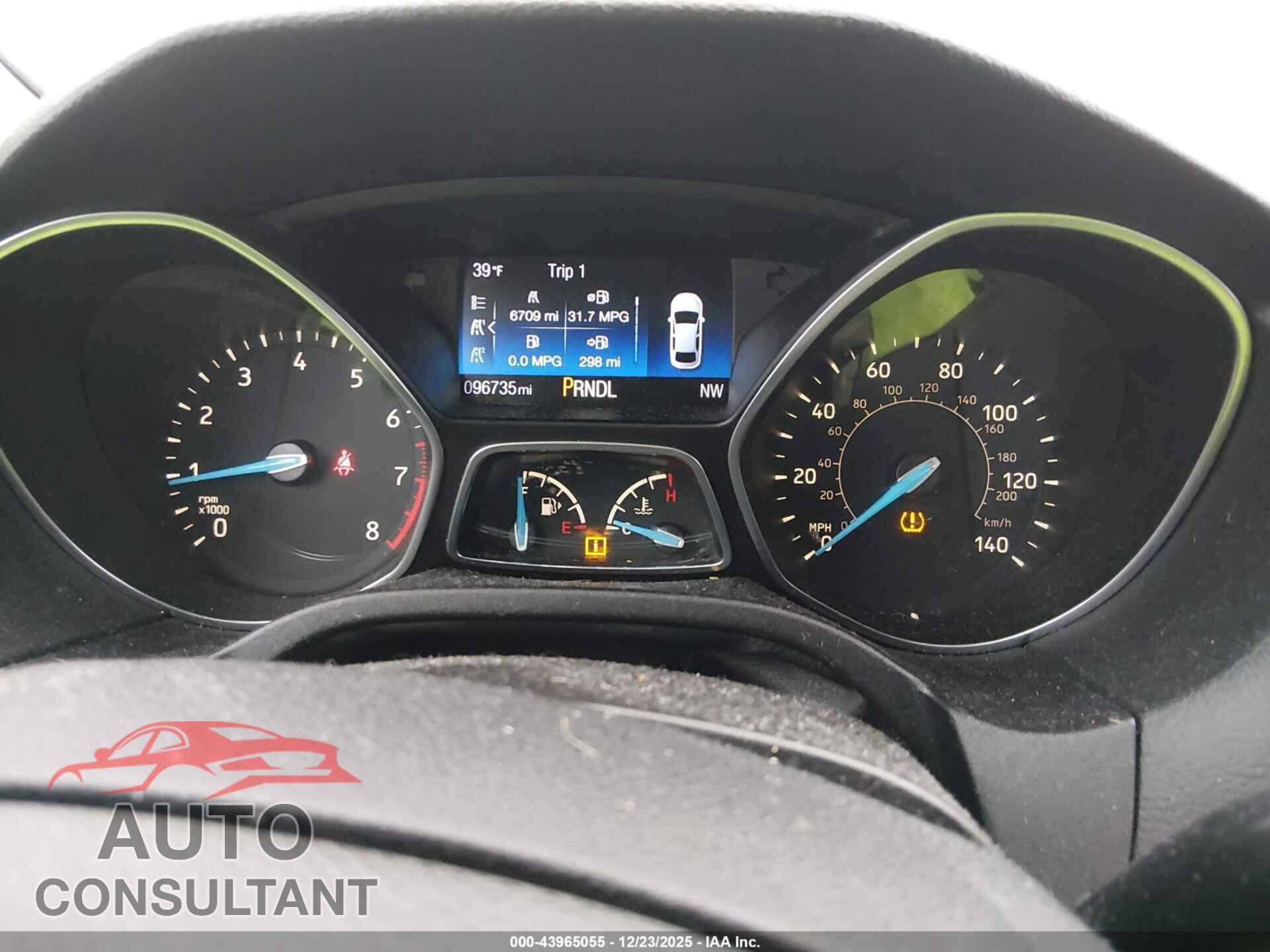 FORD FOCUS 2015 - 1FADP3F28FL371802