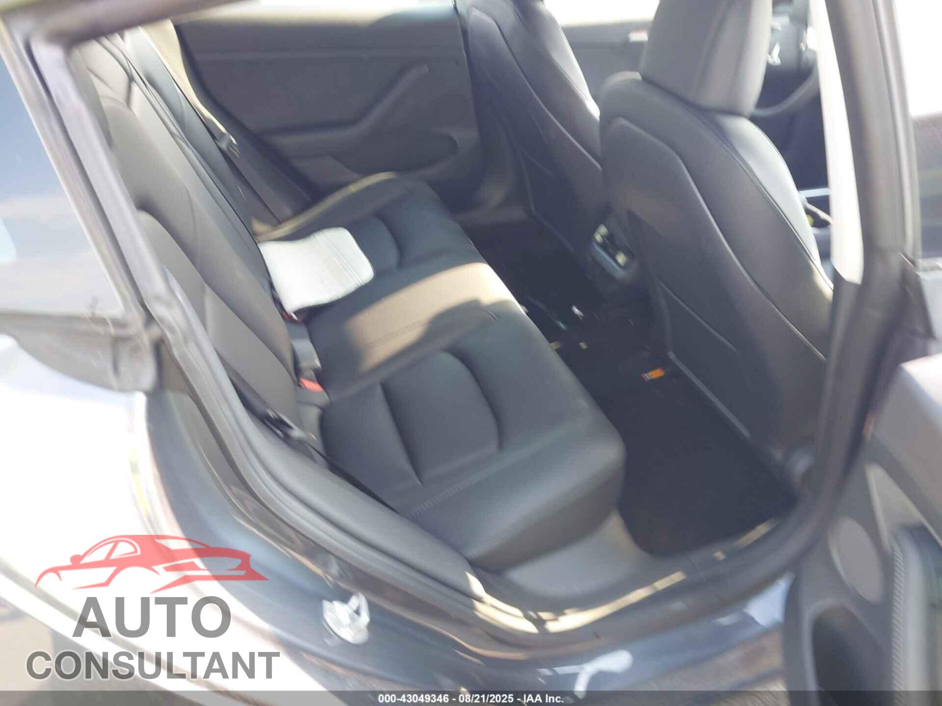 TESLA MODEL 3 2023 - 5YJ3E1EA5PF425537