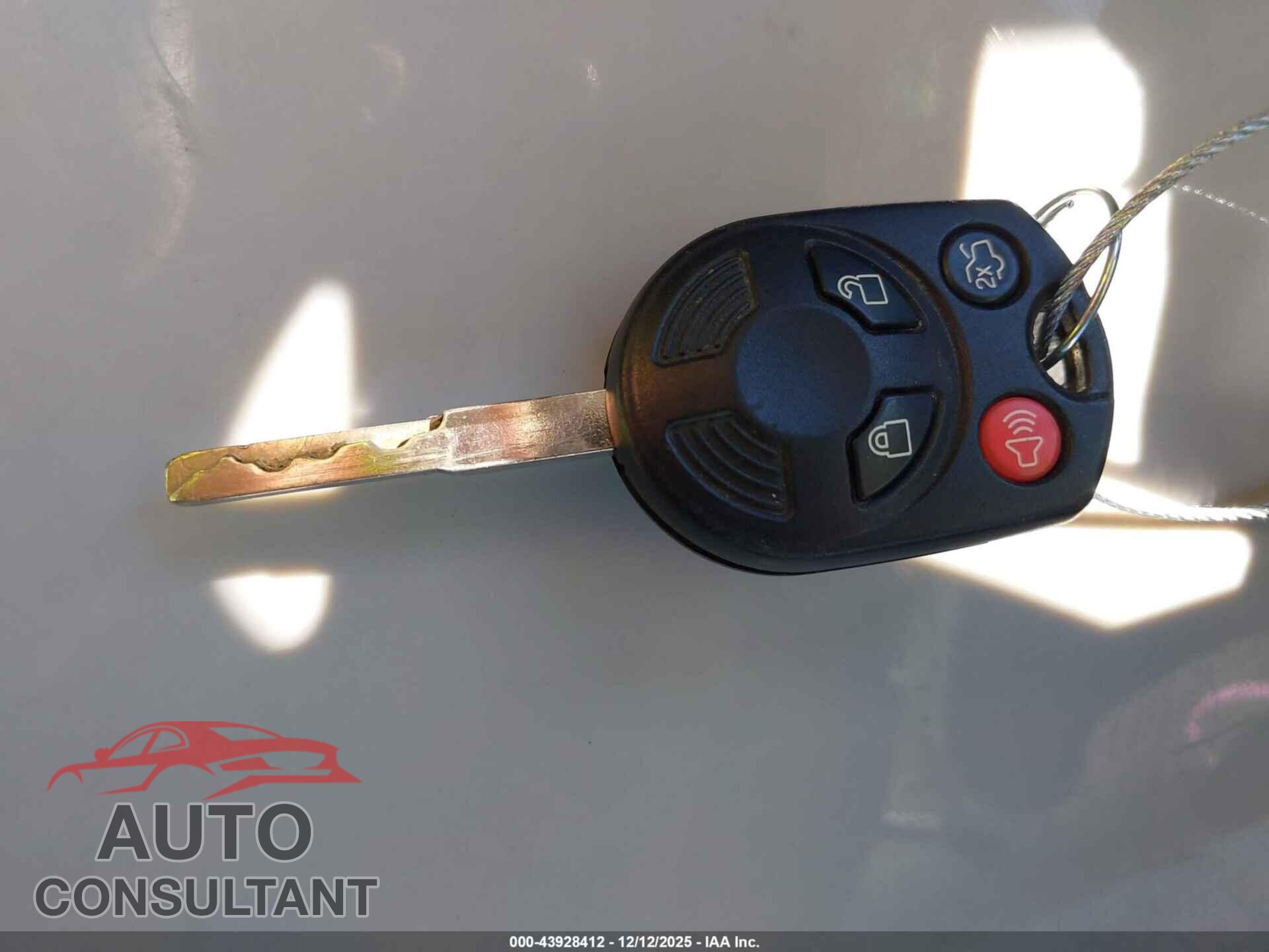 FORD FOCUS 2016 - 1FADP3F21GL289914