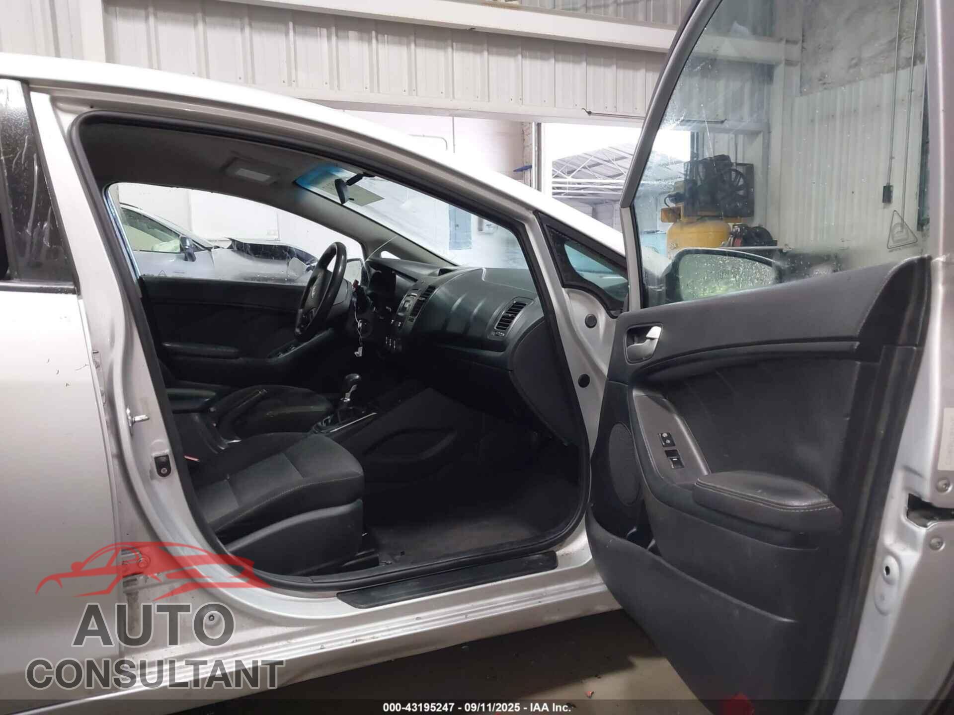 KIA FORTE 2017 - 3KPFK4A77HE149273