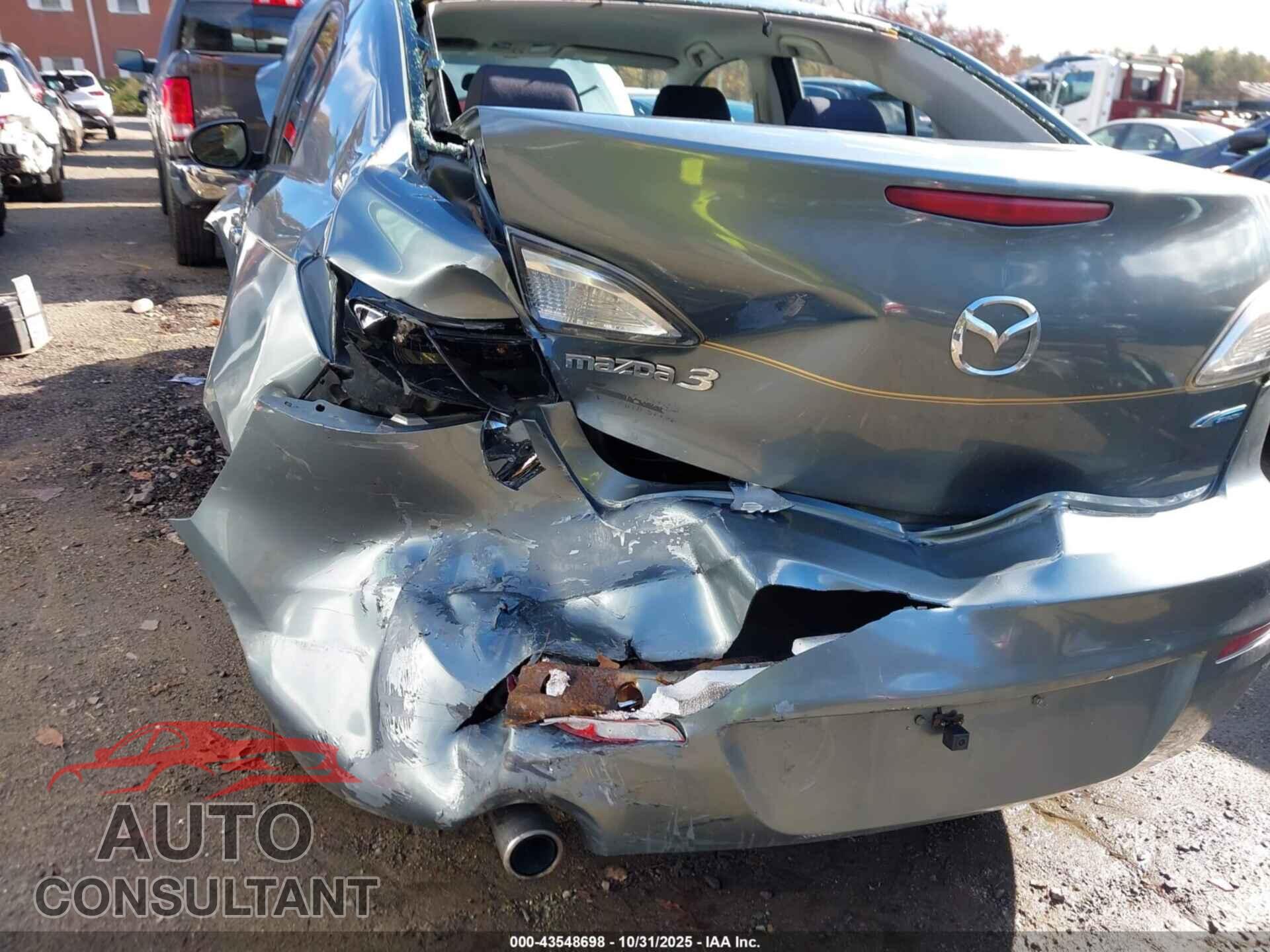 MAZDA MAZDA3 2012 - JM1BL1V81C1602134